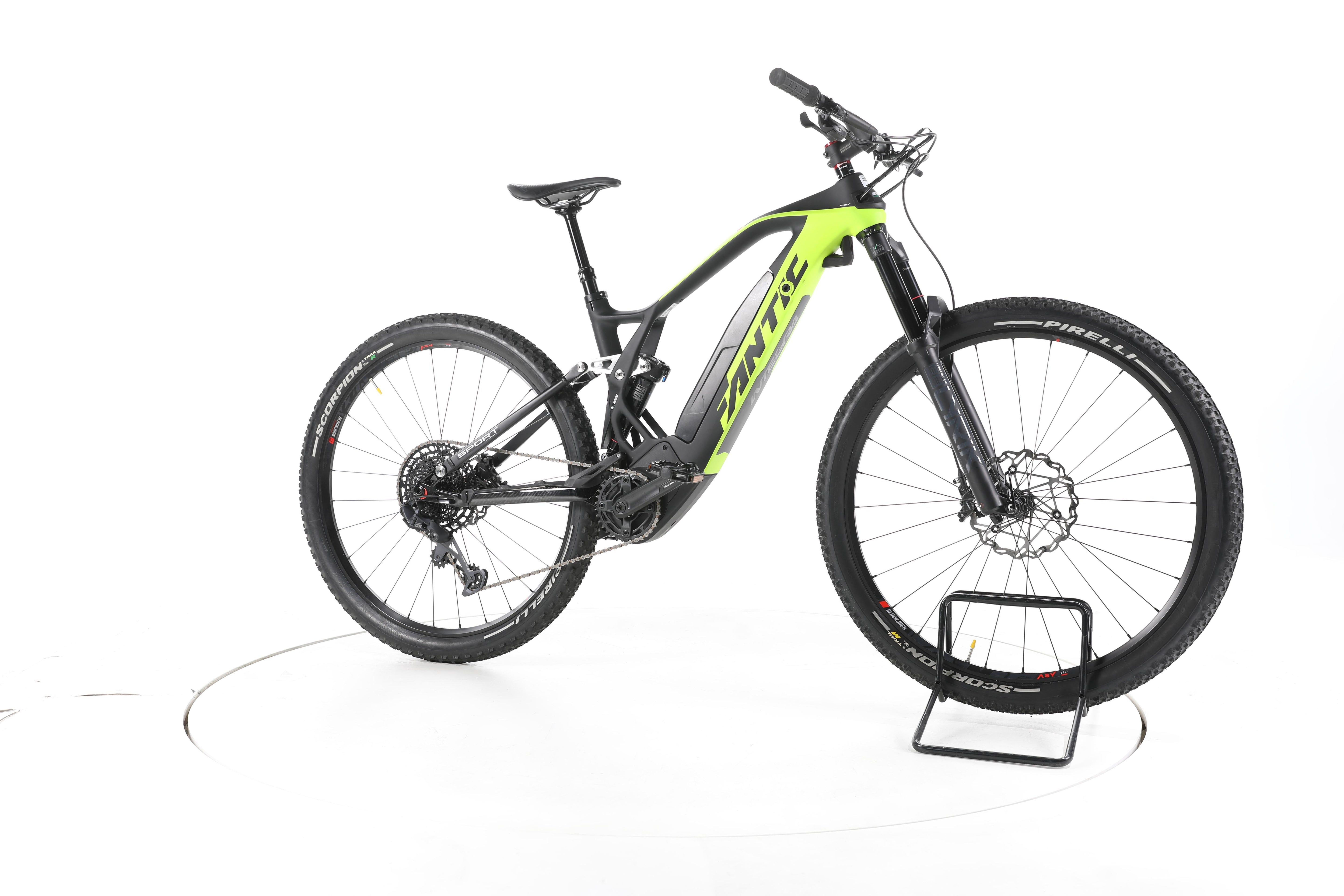 Fantic XTF 1.6 Carbon Sport Fully E-Bike - Image 2