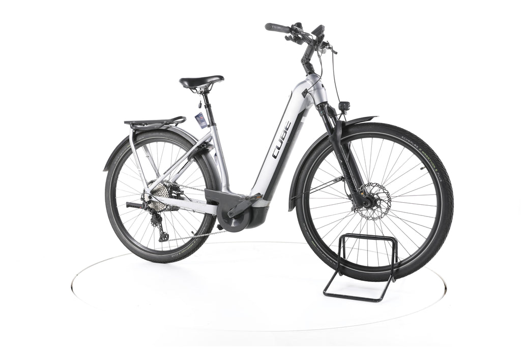 Cube Kathmandu Hybrid SL Trekking E-Bike Tiefeinsteiger - Image 2