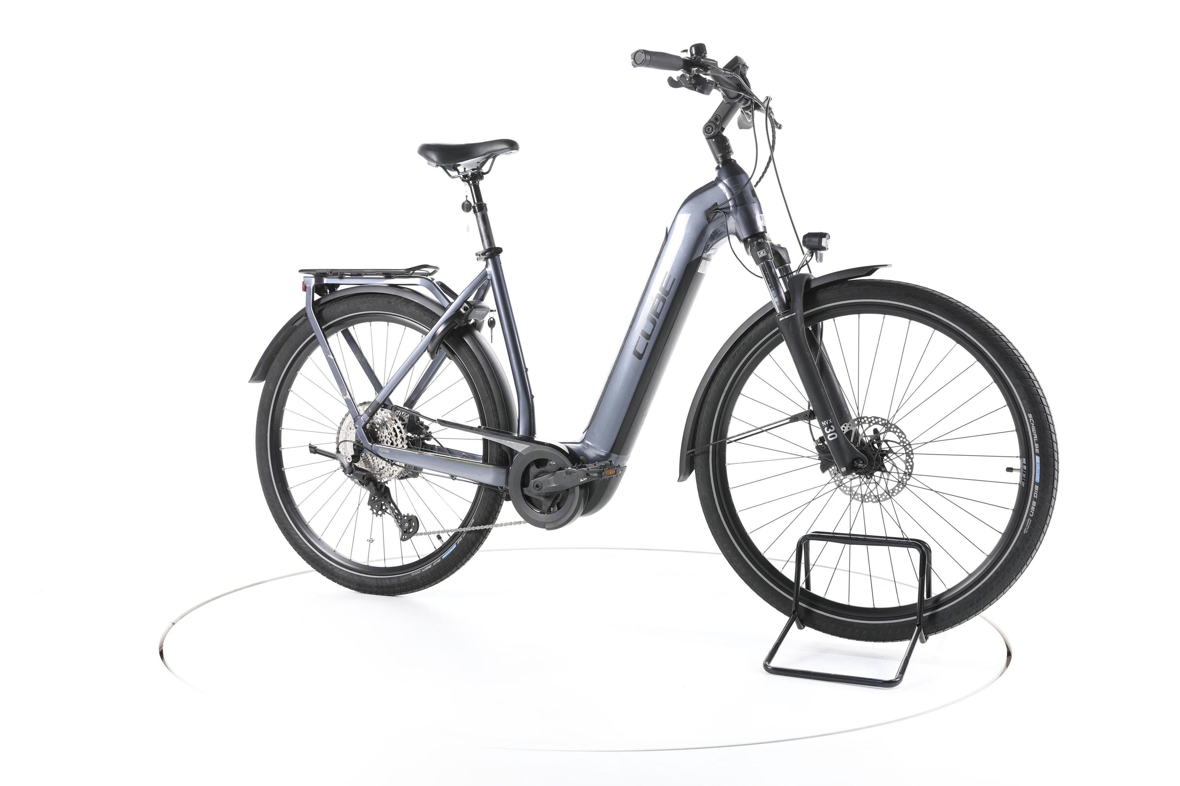 Cube Touring Hybrid Pro Trekking E-Bike Tiefeinsteiger - Image 2