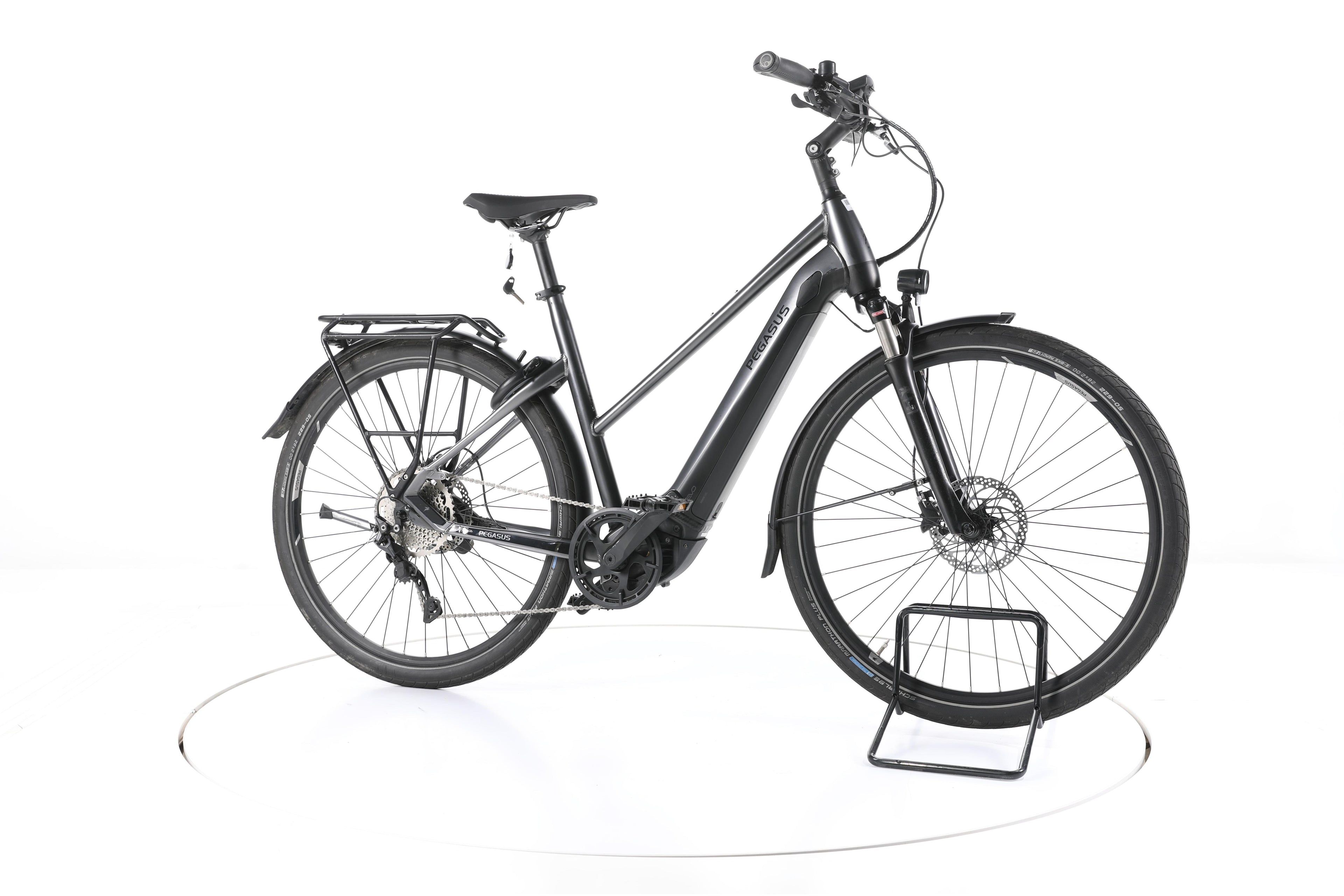 Pegasus Premio EVO 10 Lite Trekking E-Bike - Image 2