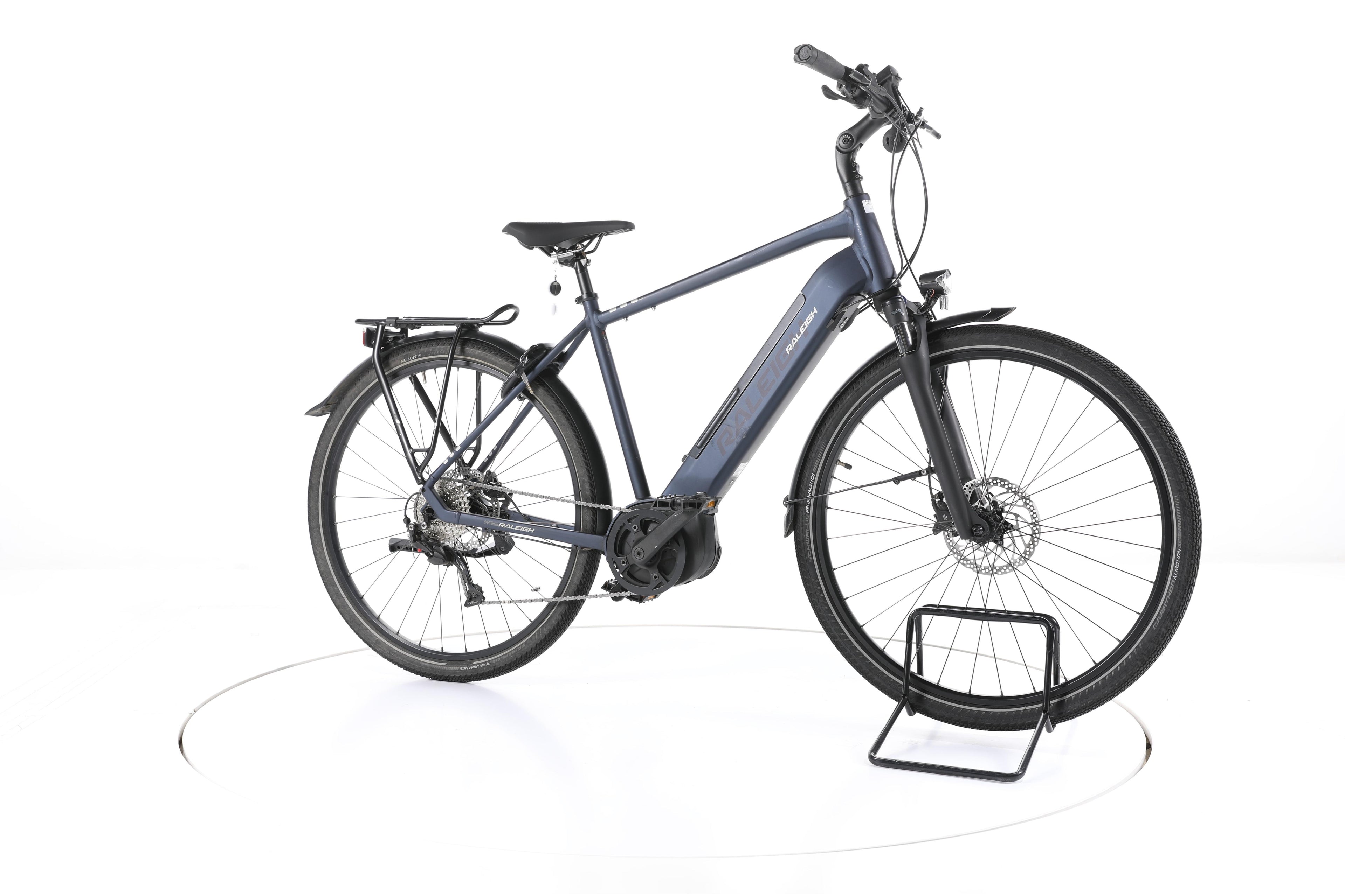 Raleigh Kent 9 Trekking E-Bike - Image 2