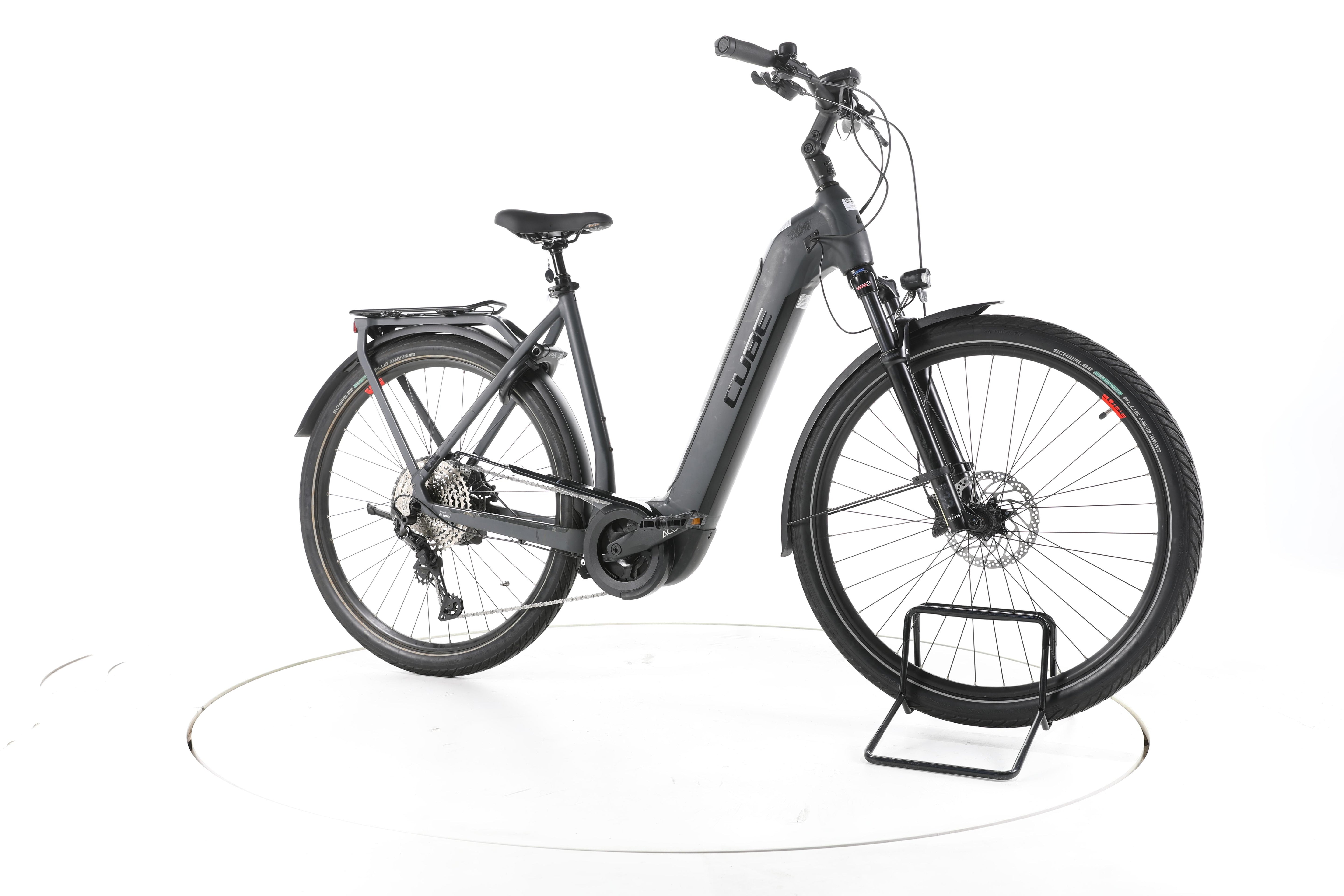 Cube Touring Hybrid EXC Trekking E-Bike Tiefeinsteiger - Image 2