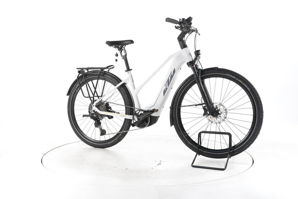 KTM Macina Style 720 Trekking E-Bike - Image 2