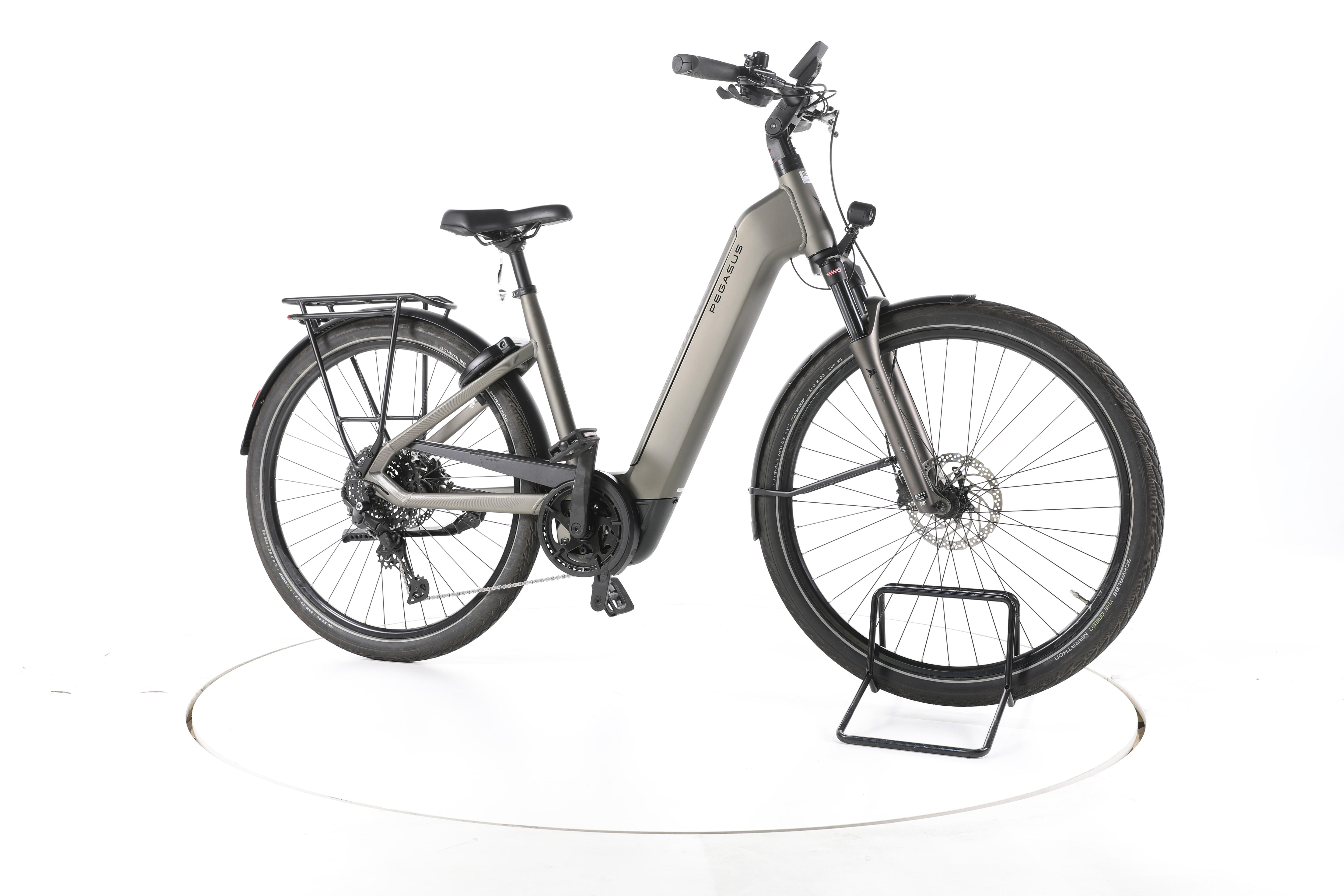 Pegasus PREMIO EVO 10 Lite Trekking E-Bike Tiefeinsteiger 2025 - Image 2