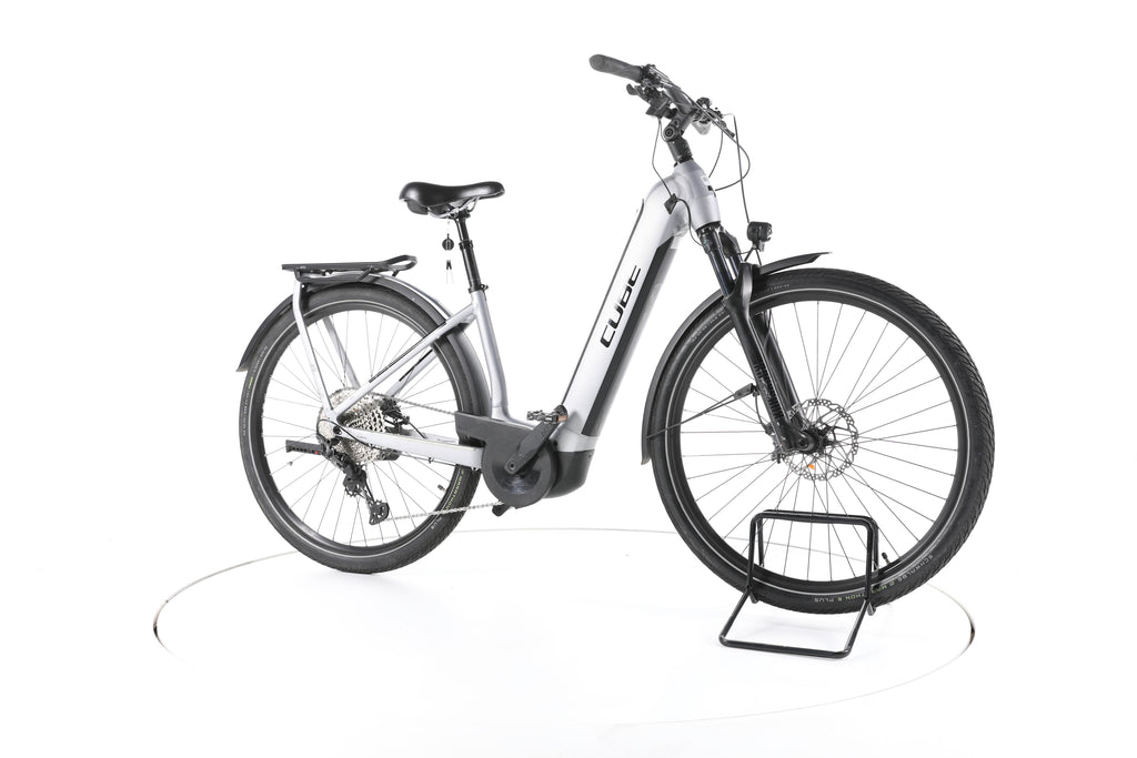 Cube Kathmandu Hybrid SL Trekking E-Bike Tiefeinsteiger - Image 2
