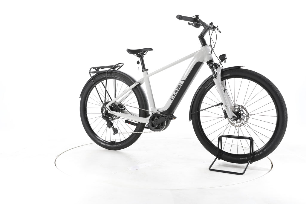 Cube Touring Hybrid ONE Trekking E-Bike 2025 - Image 2