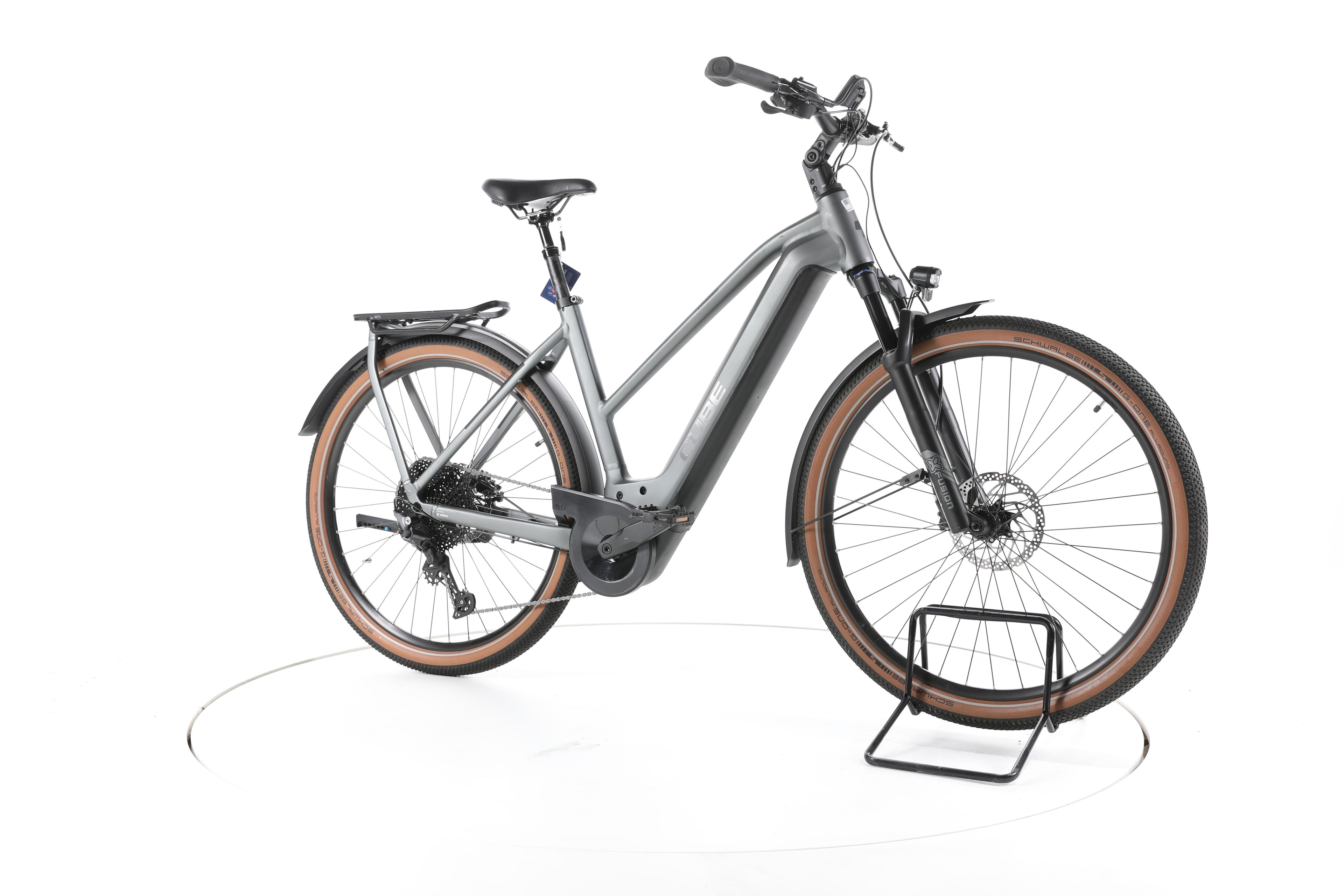 Cube Kathmandu Hybrid Pro Trekking E-Bike 2023 - Image 2