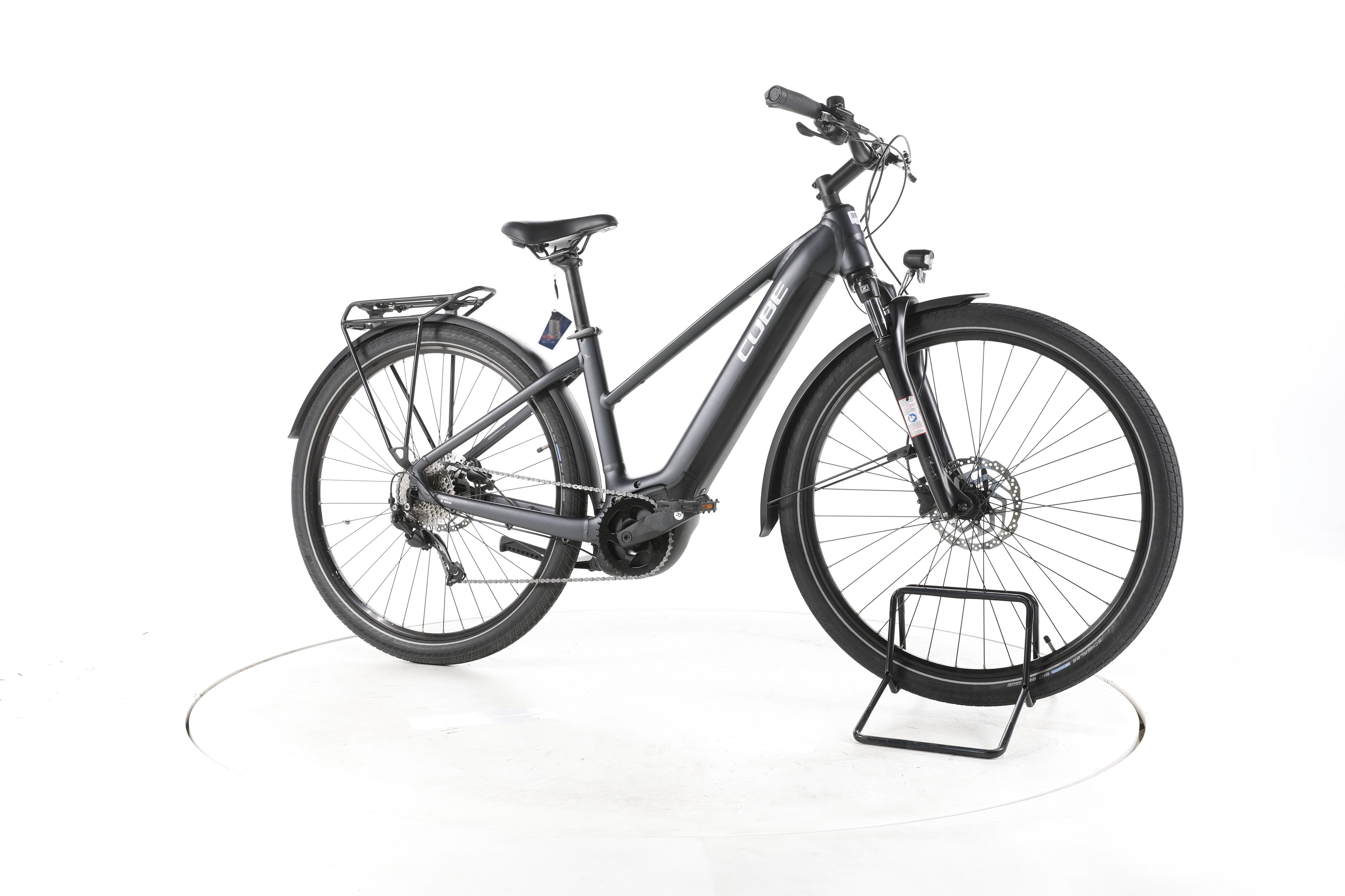 Cube Touring Hybrid ONE Trekking E-Bike - Image 2