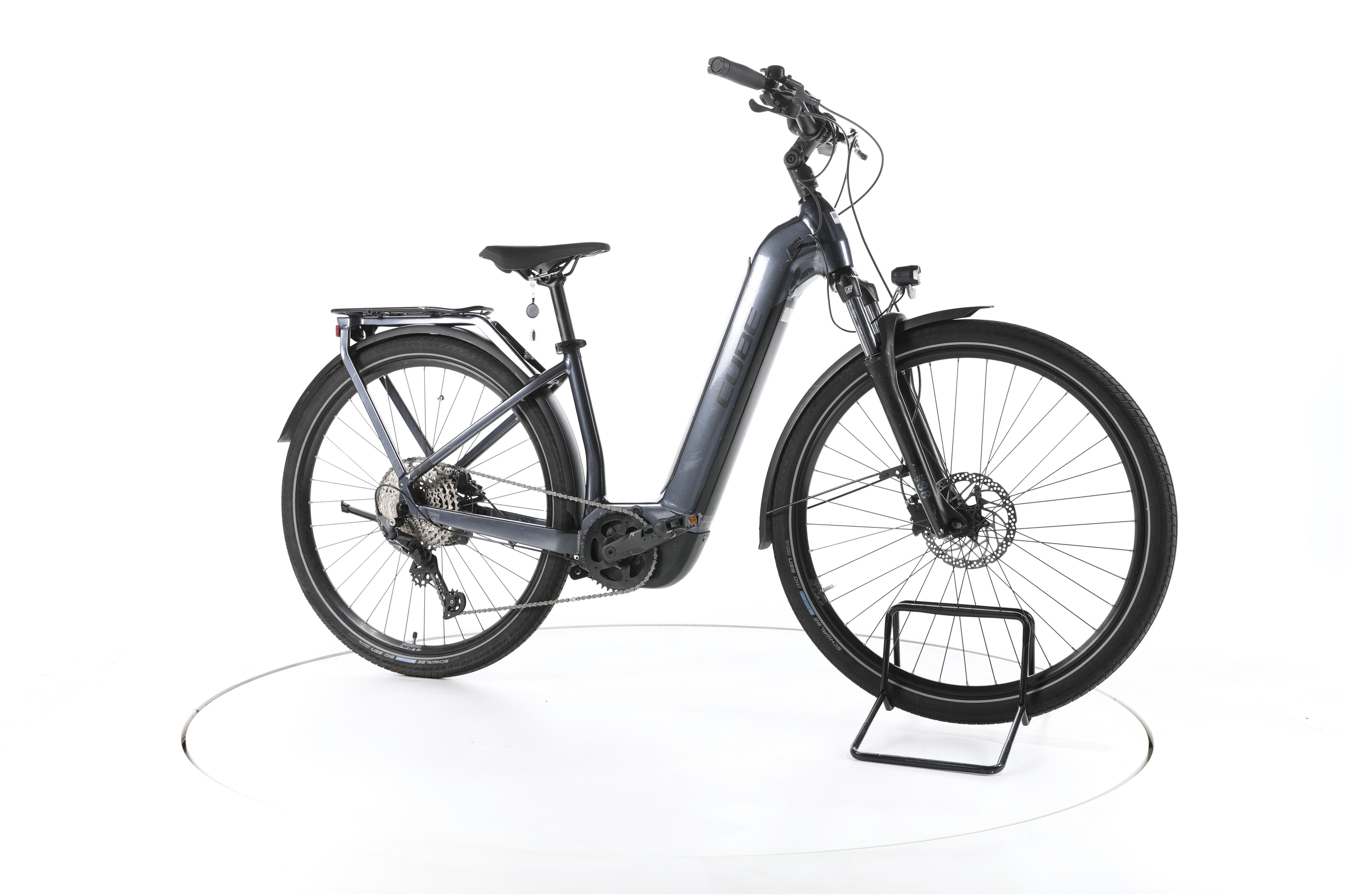 Cube Touring Hybrid Pro Trekking E-Bike Tiefeinsteiger - Image 2