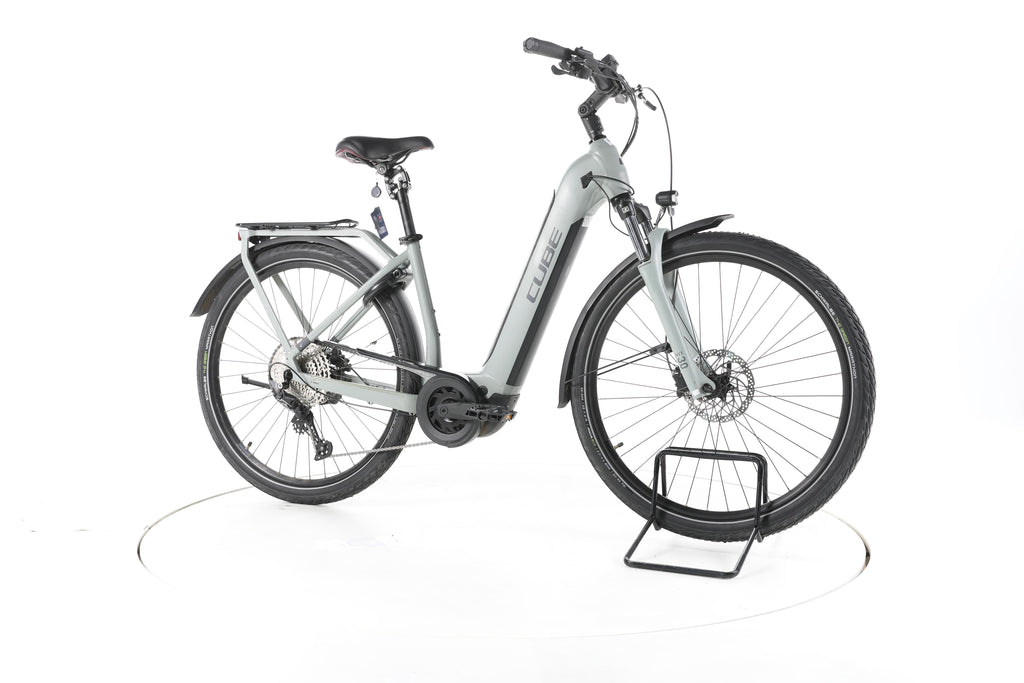 Cube Touring Hybrid Pro Trekking E-Bike Tiefeinsteiger - Image 2