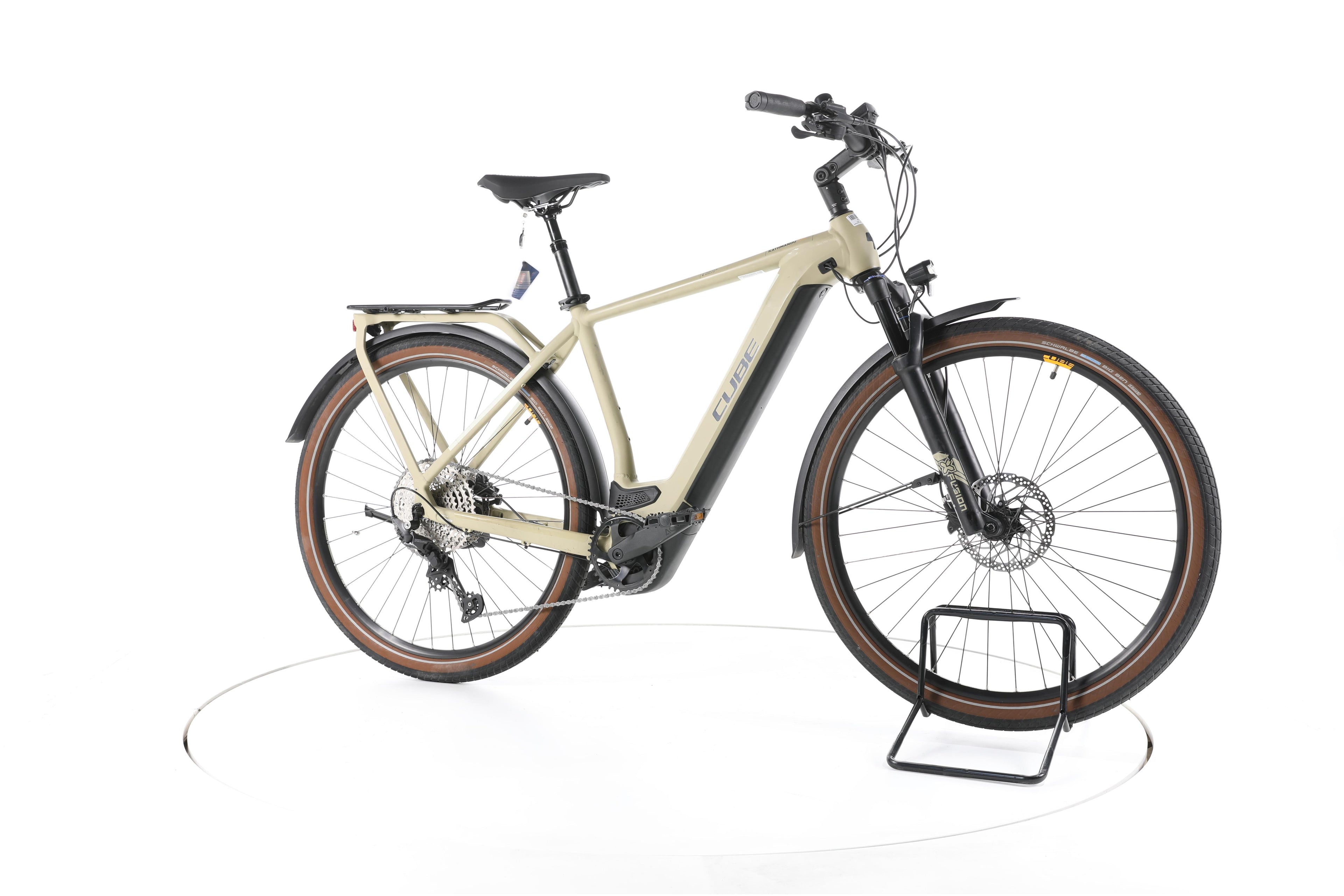 Cube Kathmandu Hybrid Pro Trekking E-Bike - Image 2