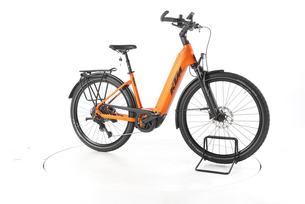 KTM Macina Ultimate Pro Trekking E-Bike Tiefeinsteiger 2025 - Image 2