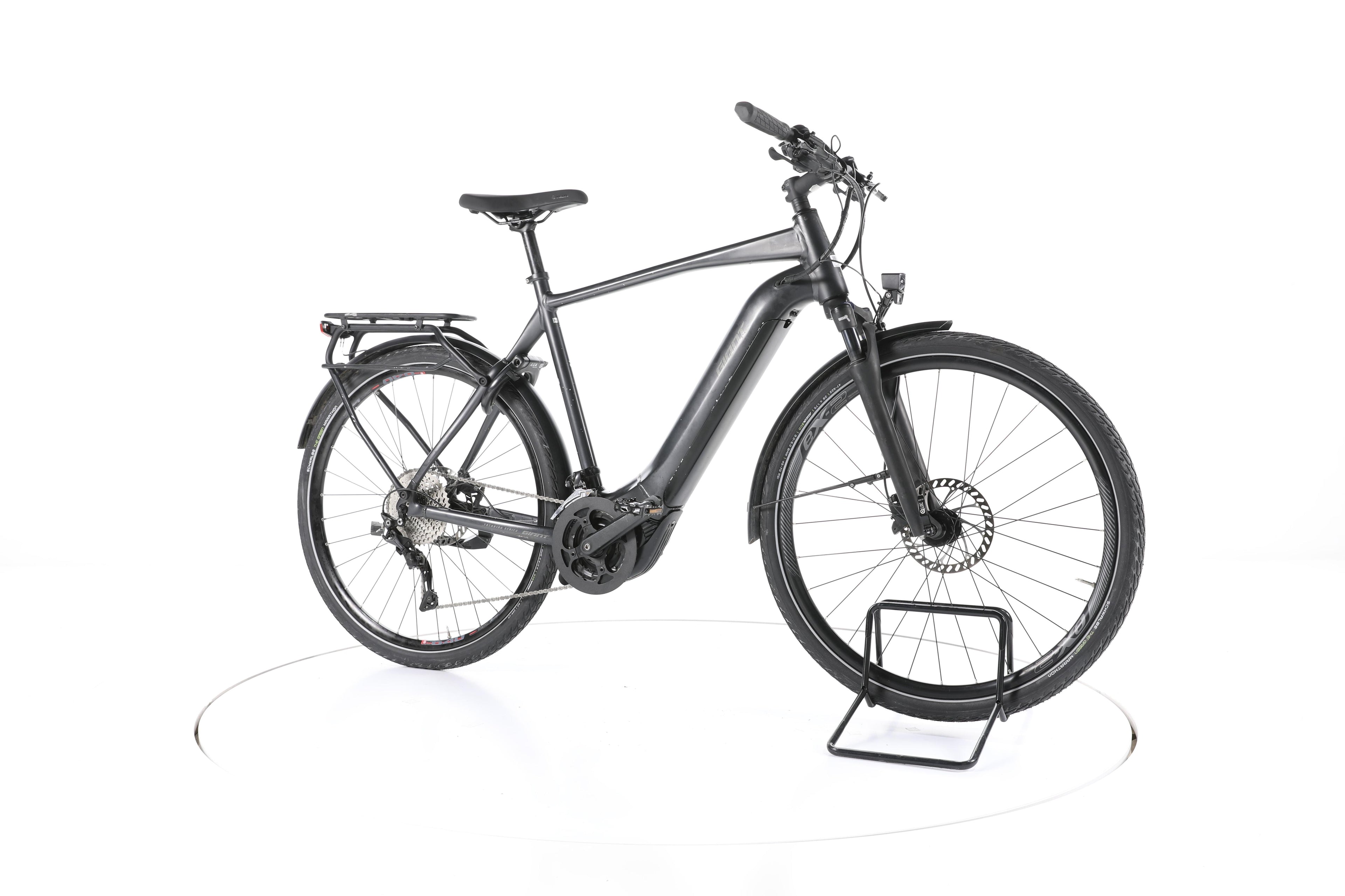 Giant Explore E+ 1 Trekking E-Bike - Image 2