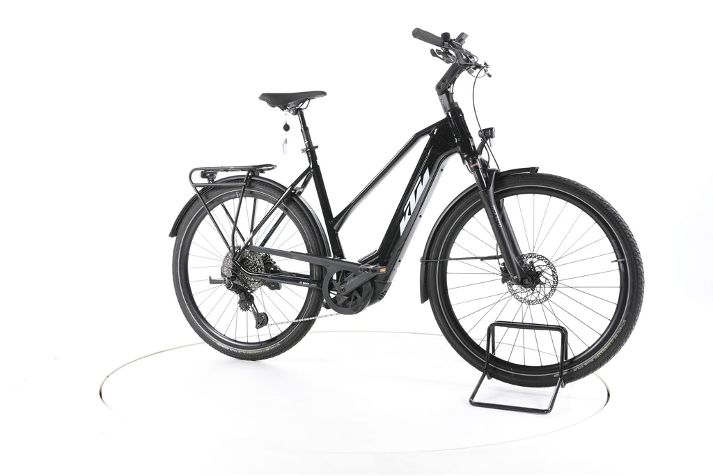 KTM Macina Ultimate Pro Trekking E-Bike 2024 - Image 2