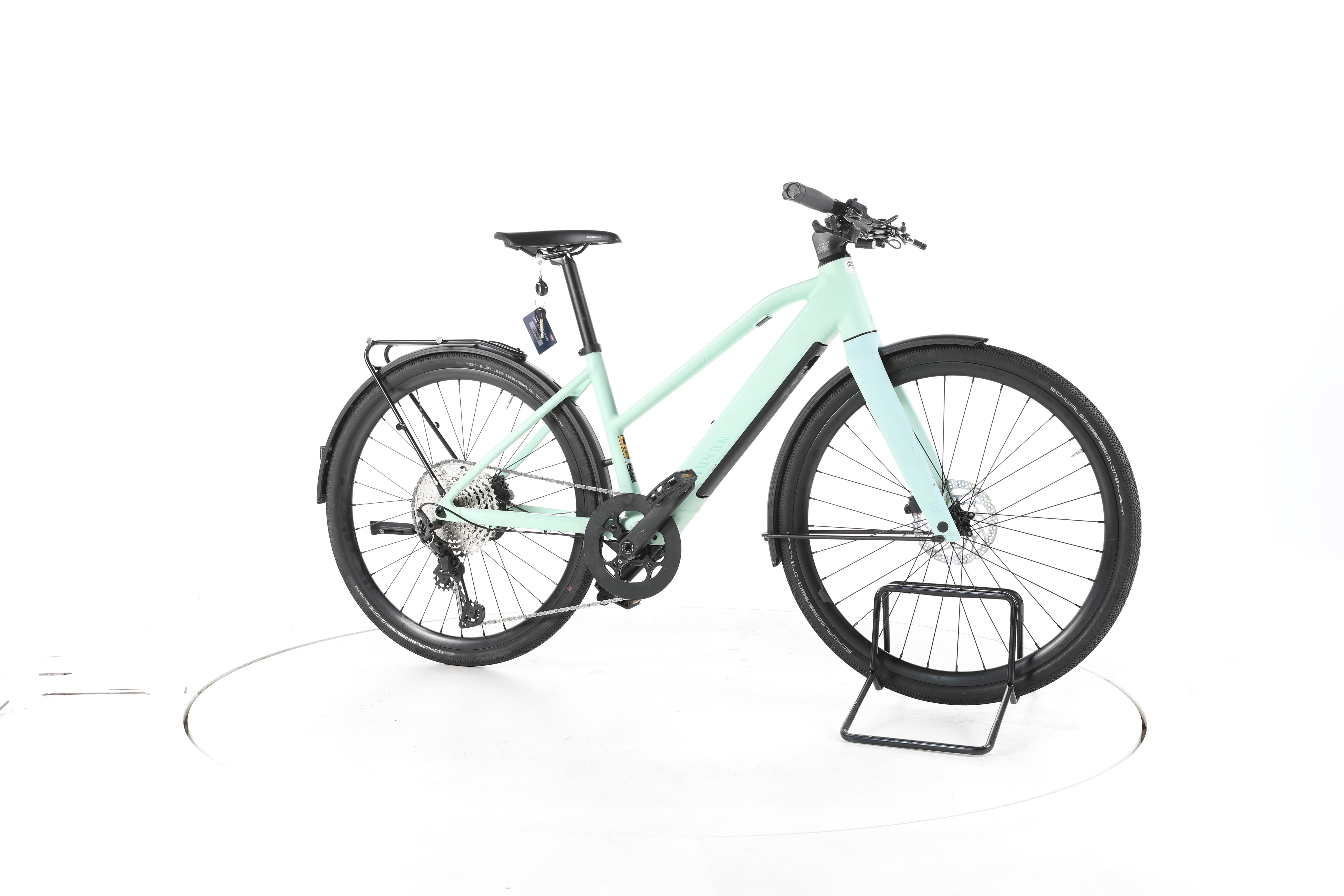 Canyon Commuter:ON 7 Trekking E-Bike - Image 2