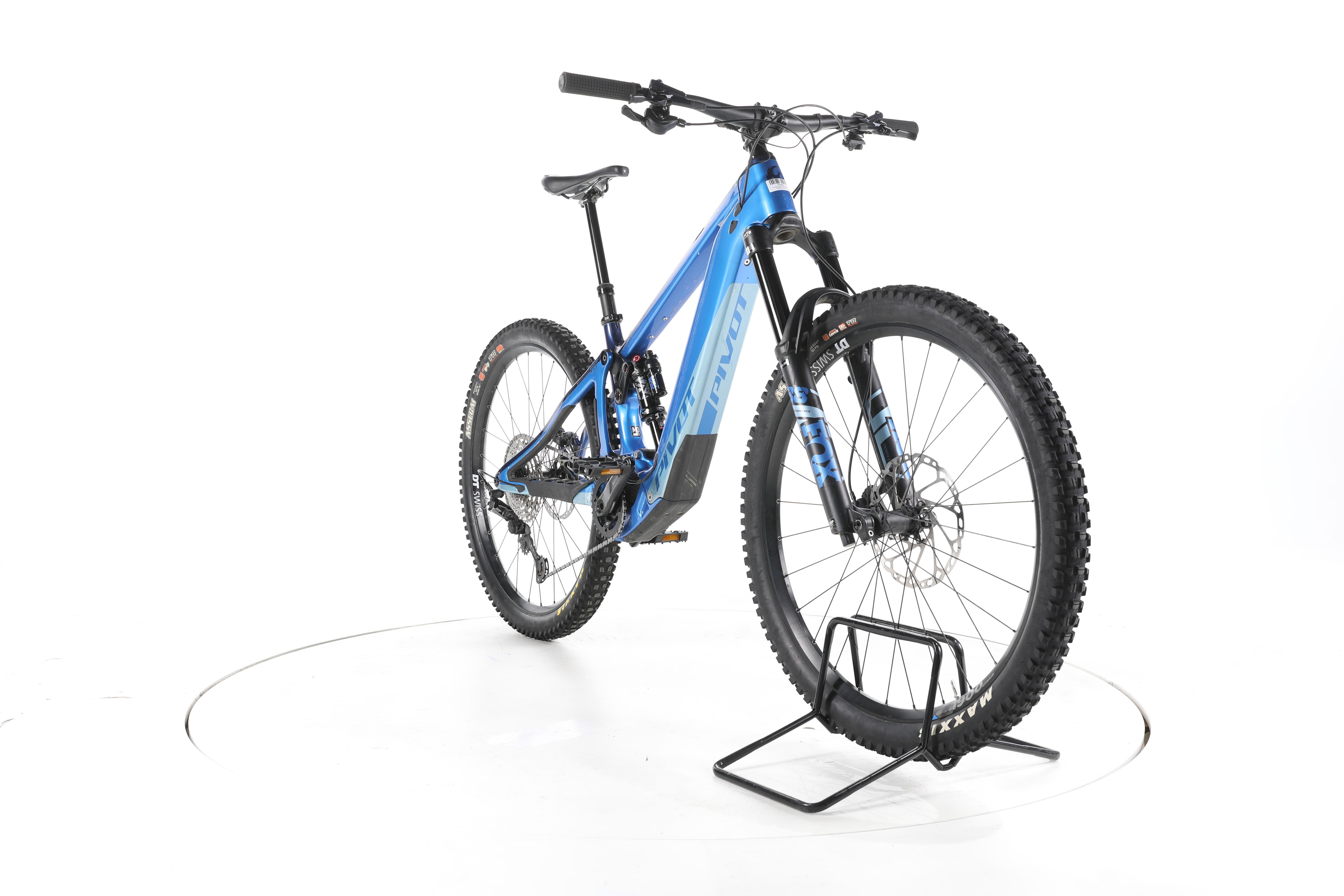Pivot Cycles Shuttle LT E-Bike Fully Carbon - Image 3