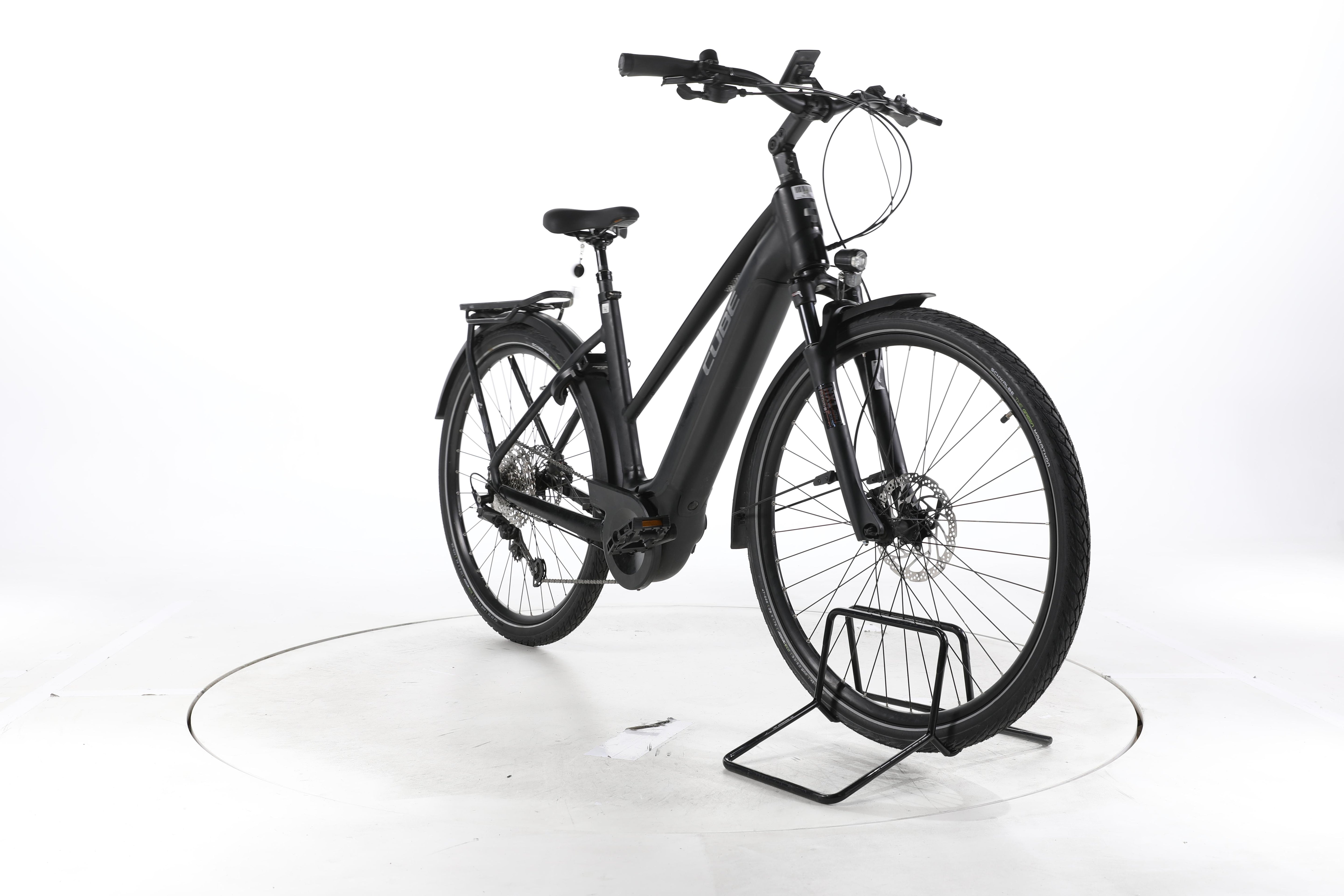 Cube Touring Hybrid Pro Trekking E-Bike - Image 3