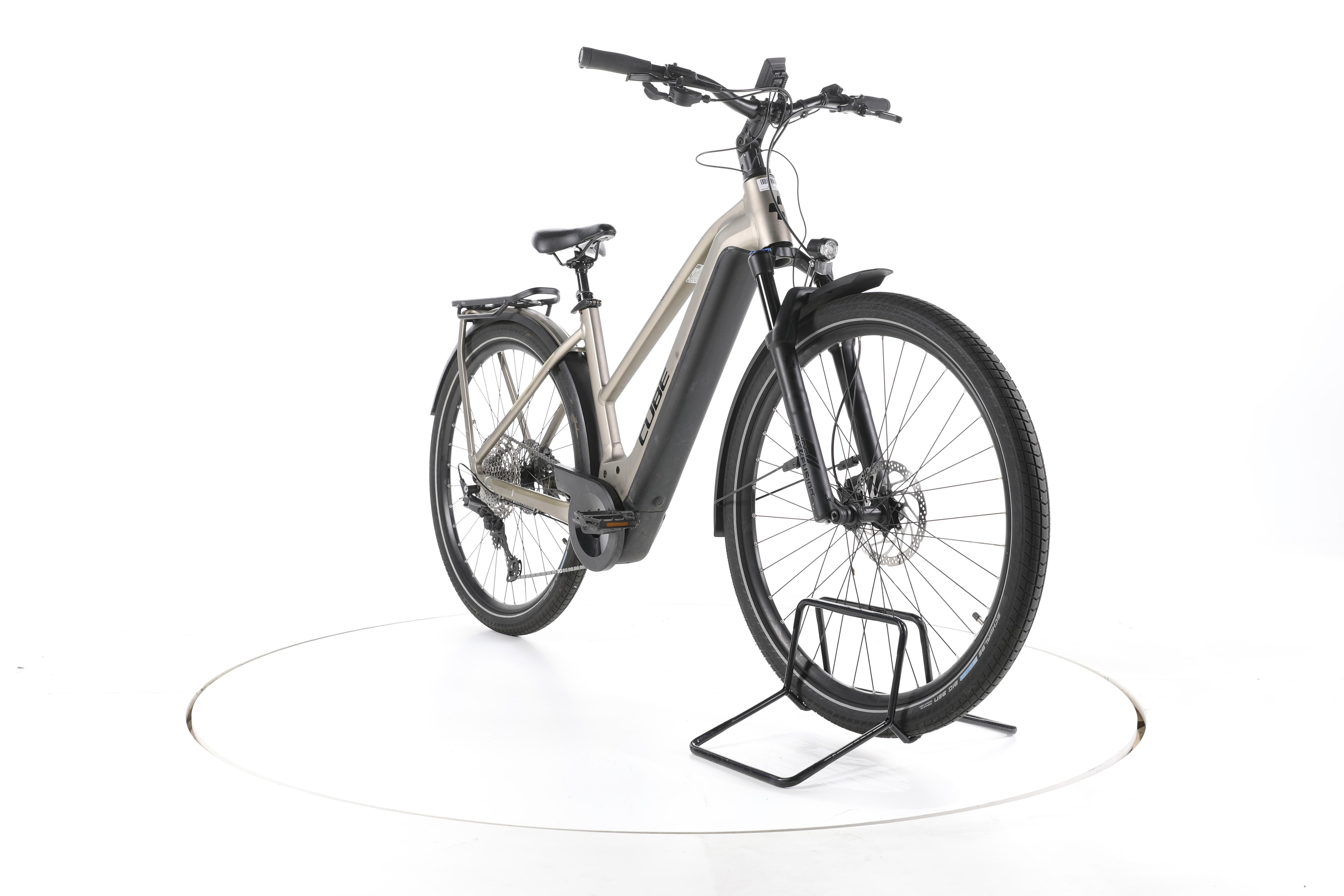 Cube Kathmandu Hybrid Pro Trekking E-Bike - Image 3