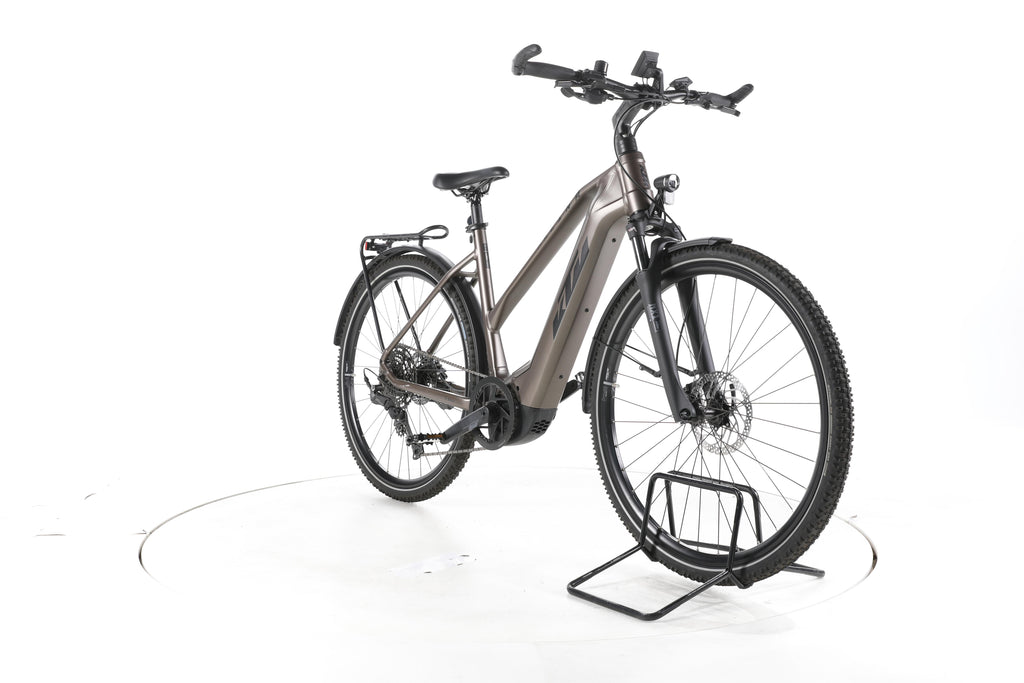 KTM Macina Cross LFC Trekking E-Bike - Image 3