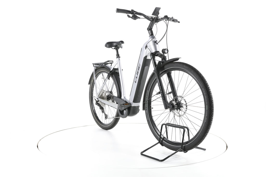 Cube Kathmandu Hybrid SLX Trekking E-Bike Tiefeinsteiger 2024 - Image 3
