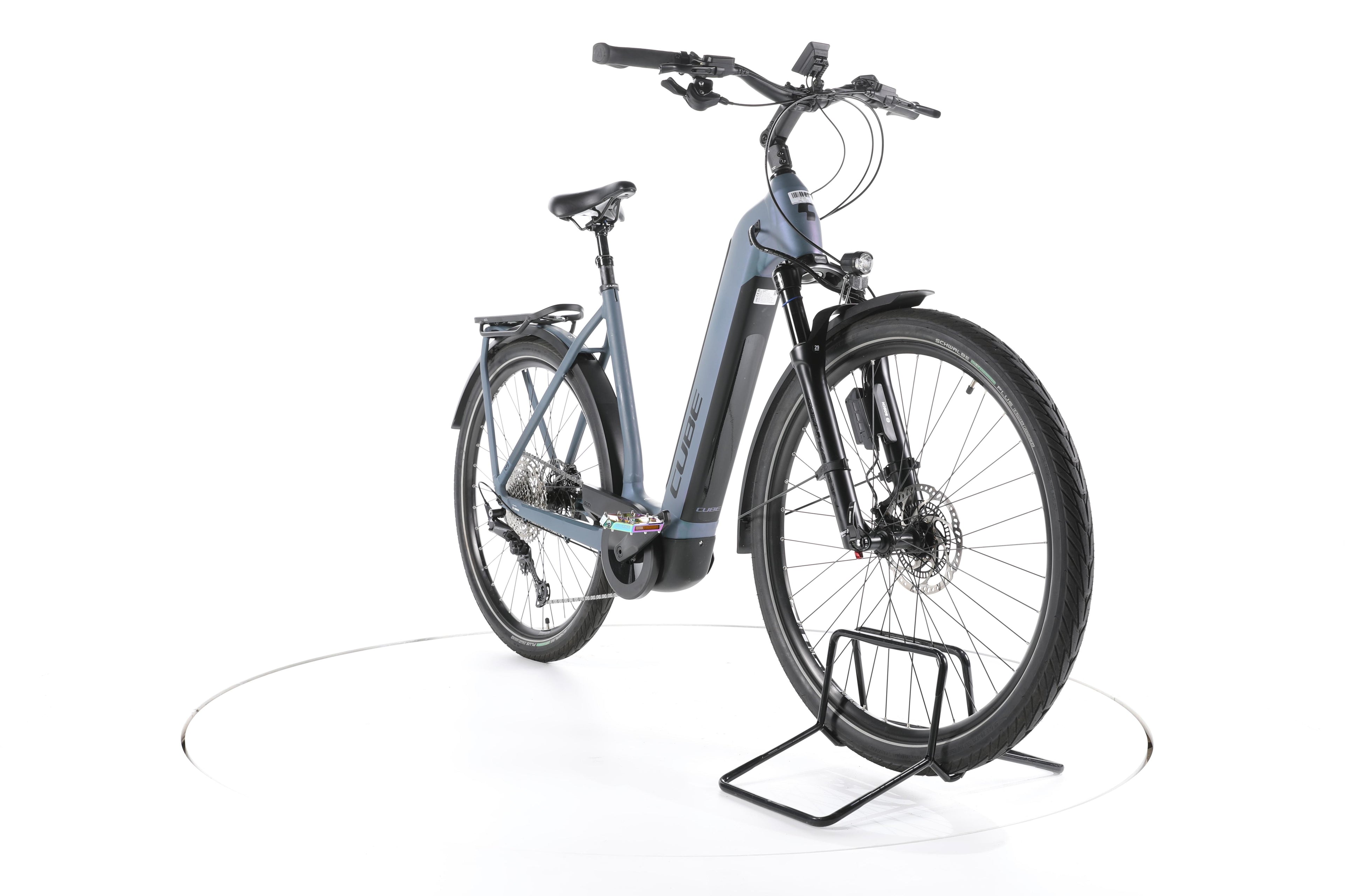 Cube Kathmandu Hybrid ABS Trekking E-Bike Tiefeinsteiger 2023 - Image 3