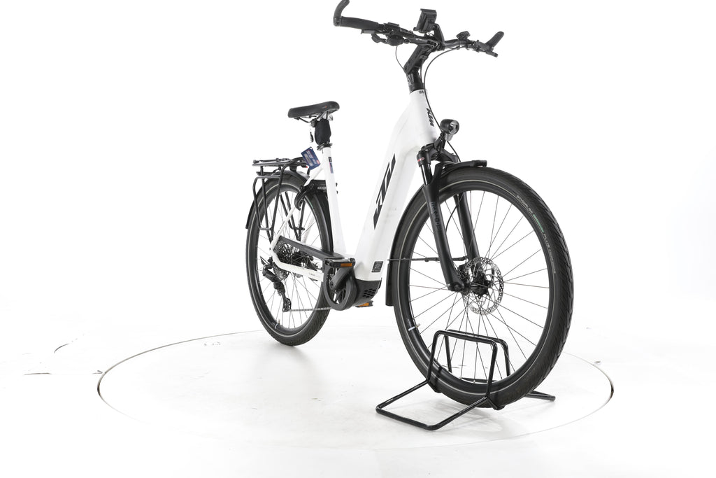KTM Cento 10 Trekking E-Bike Tiefeinsteiger - Image 3