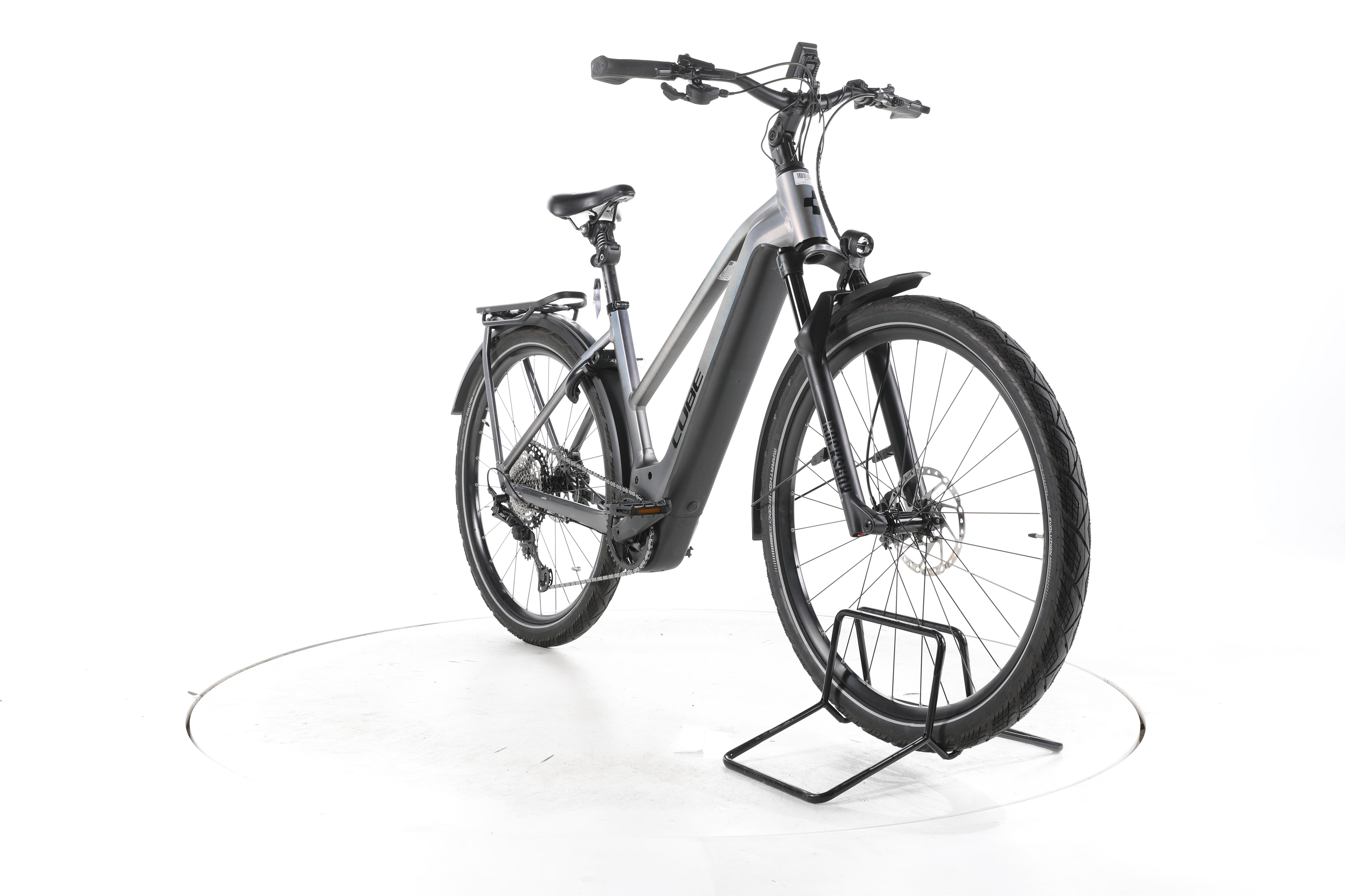 Cube Kathmandu Hybrid SLT Trekking E-Bike - Image 3