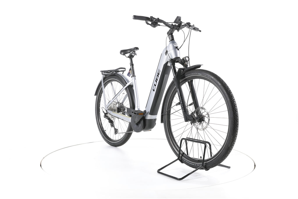 Cube Kathmandu Hybrid SL Trekking E-Bike Tiefeinsteiger - Image 3