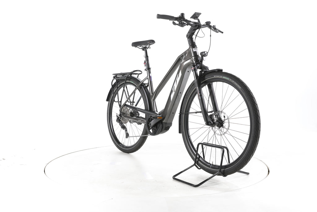 KTM Macina Style 740 Trekking E-Bike - Image 3