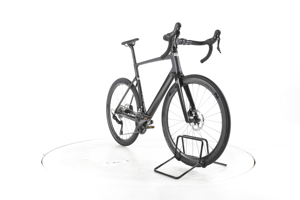 Focus Izalco MAX 8.8 Rennrad Carbon 2025 - Image 3