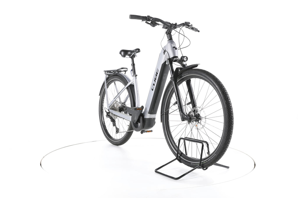 Cube Kathmandu Hybrid SL Trekking E-Bike Tiefeinsteiger - Image 3