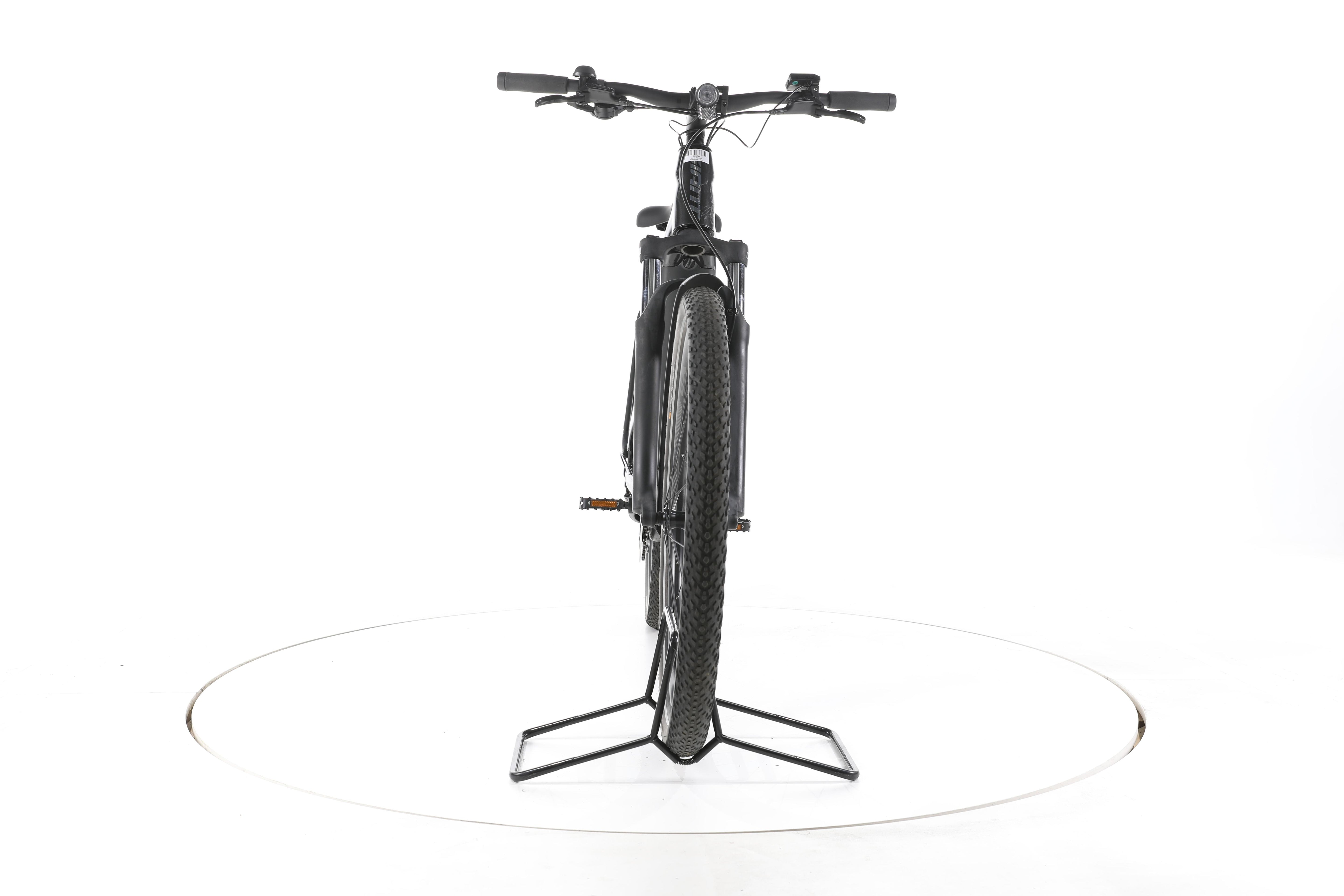Giant Explore E+ 2 Trekking E-Bike - Image 4