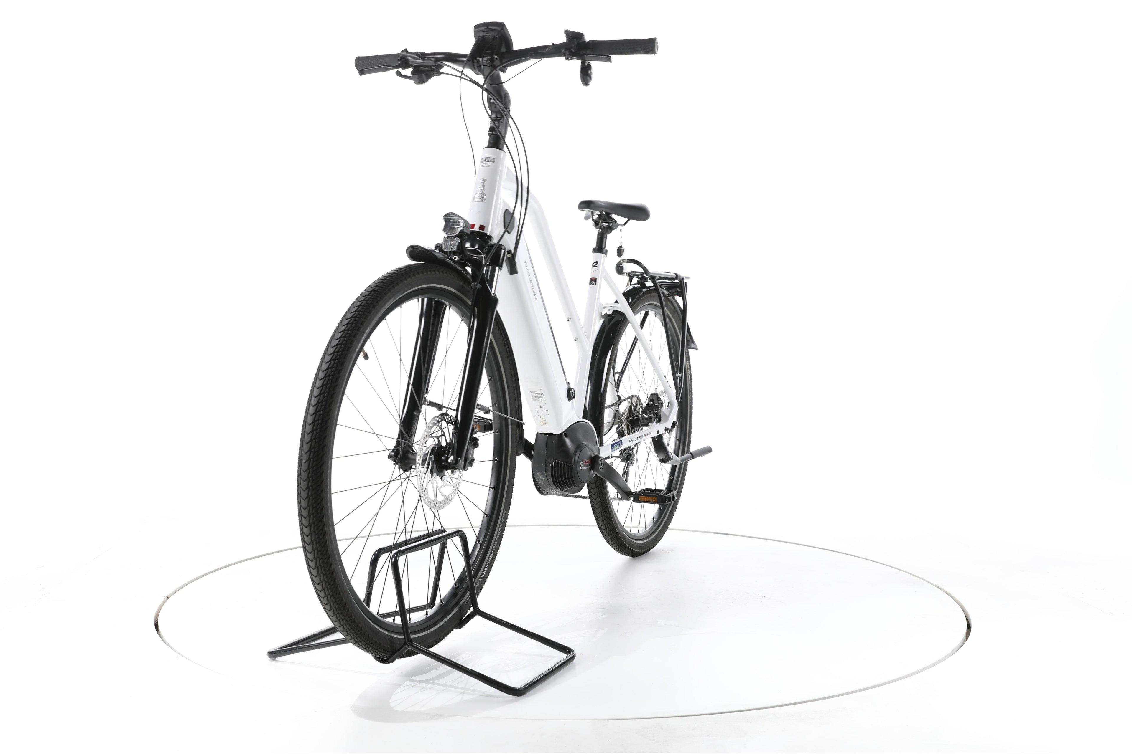 Raleigh Kent 9 Trekking E-Bike - Image 5