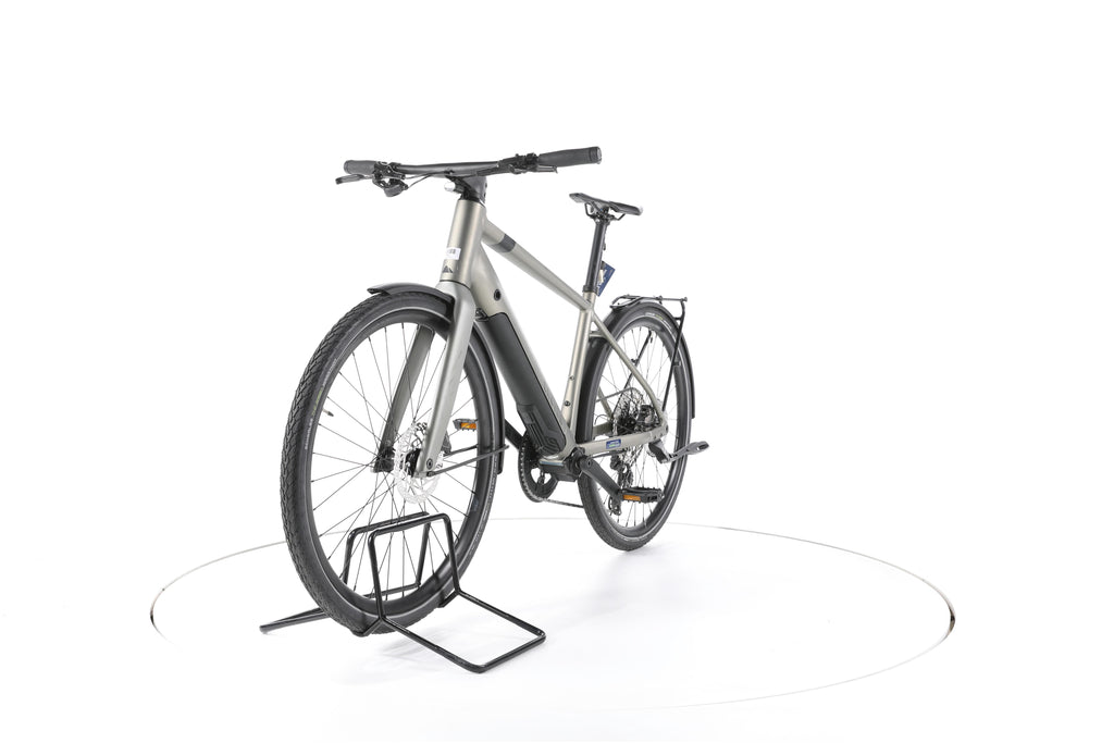 Canyon Commuter:ON 7 Trekking E-Bike - Image 5