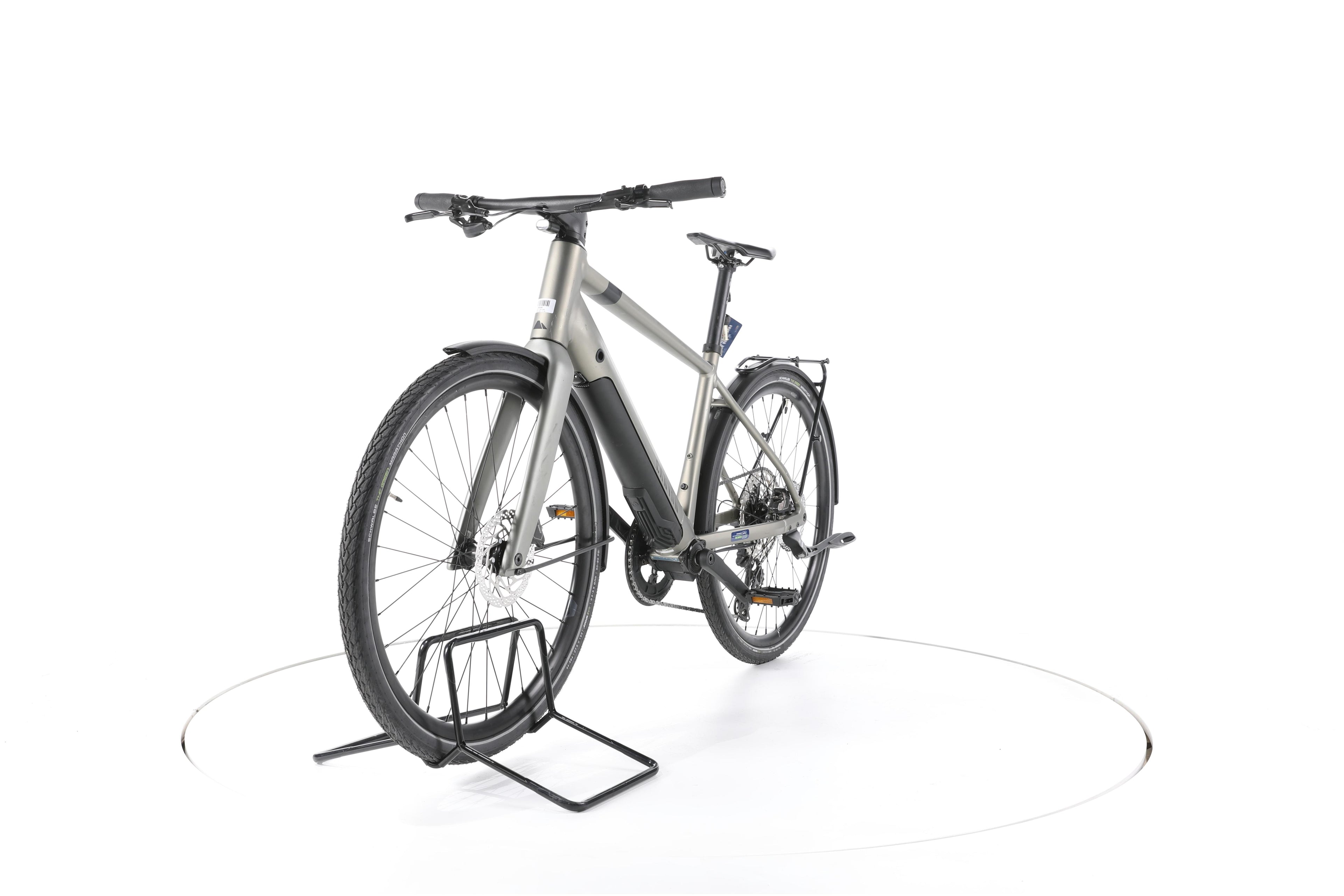 Canyon Commuter:ON 7 Trekking E-Bike - Image 5