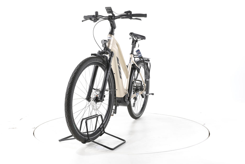 KTM Macina Style 740 Trekking E-Bike - Image 5