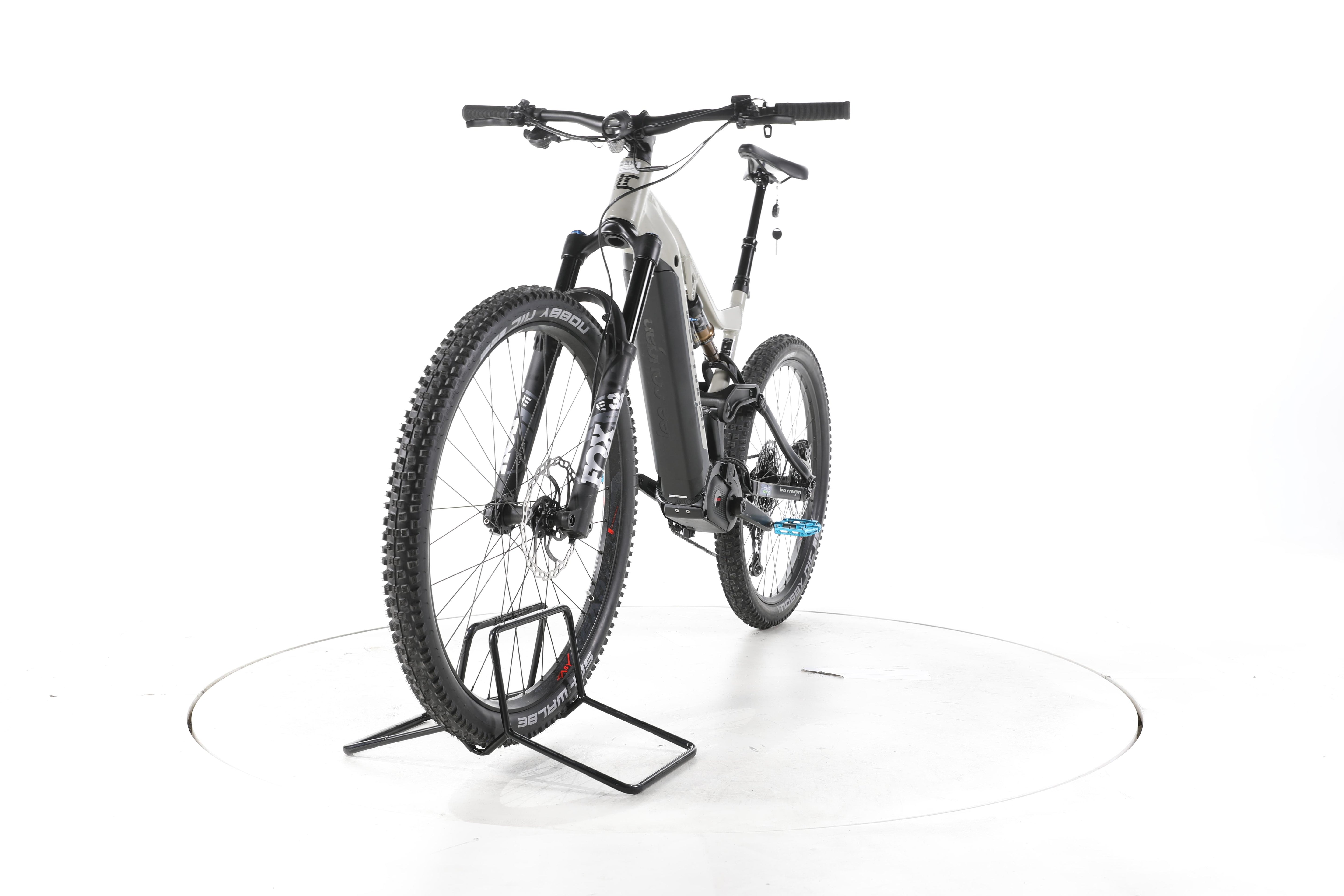 Lee Cougan E-Quest Team E-Bike Fully - Image 5