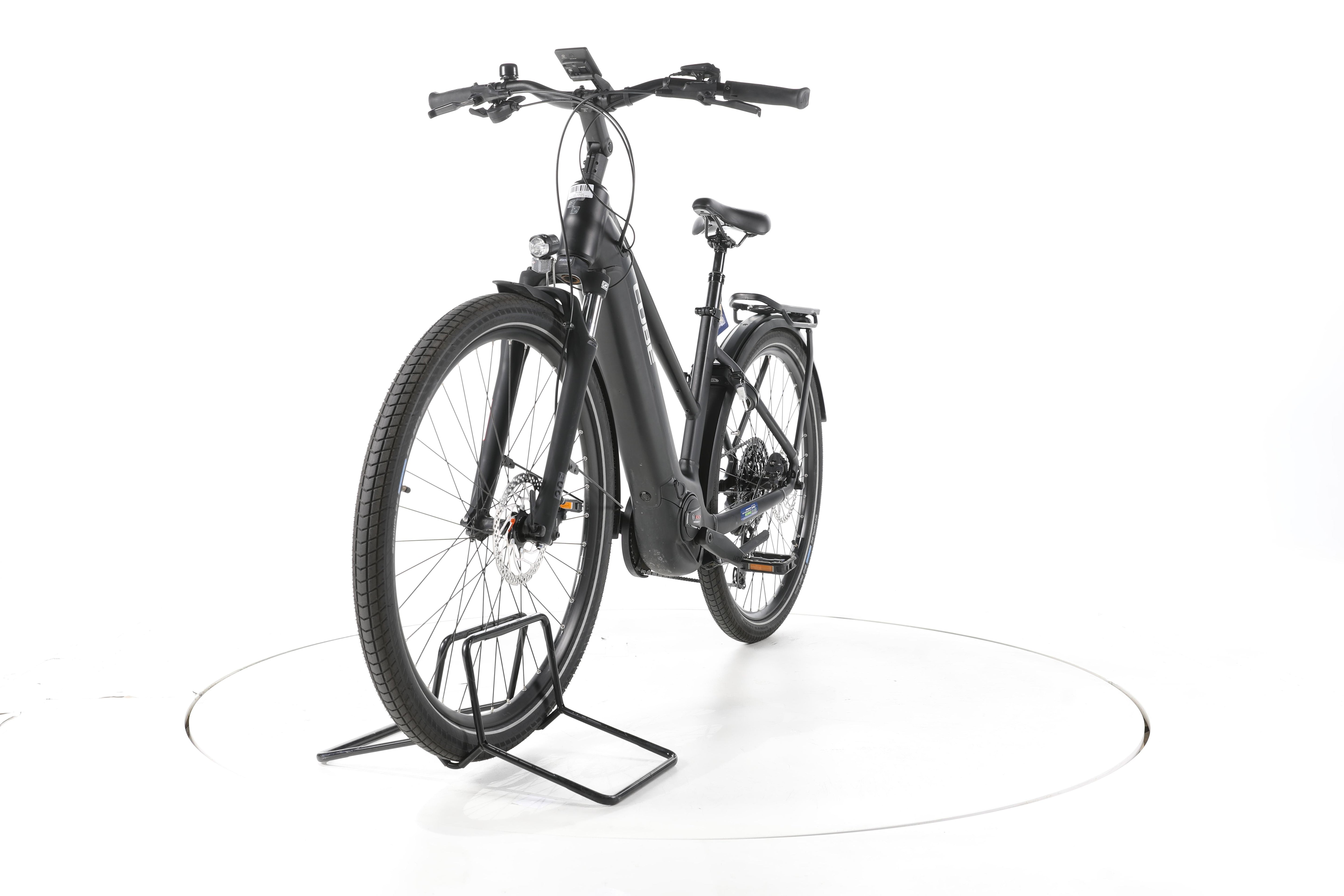 Cube Touring Hybrid Pro Trekking E-Bike - Image 5