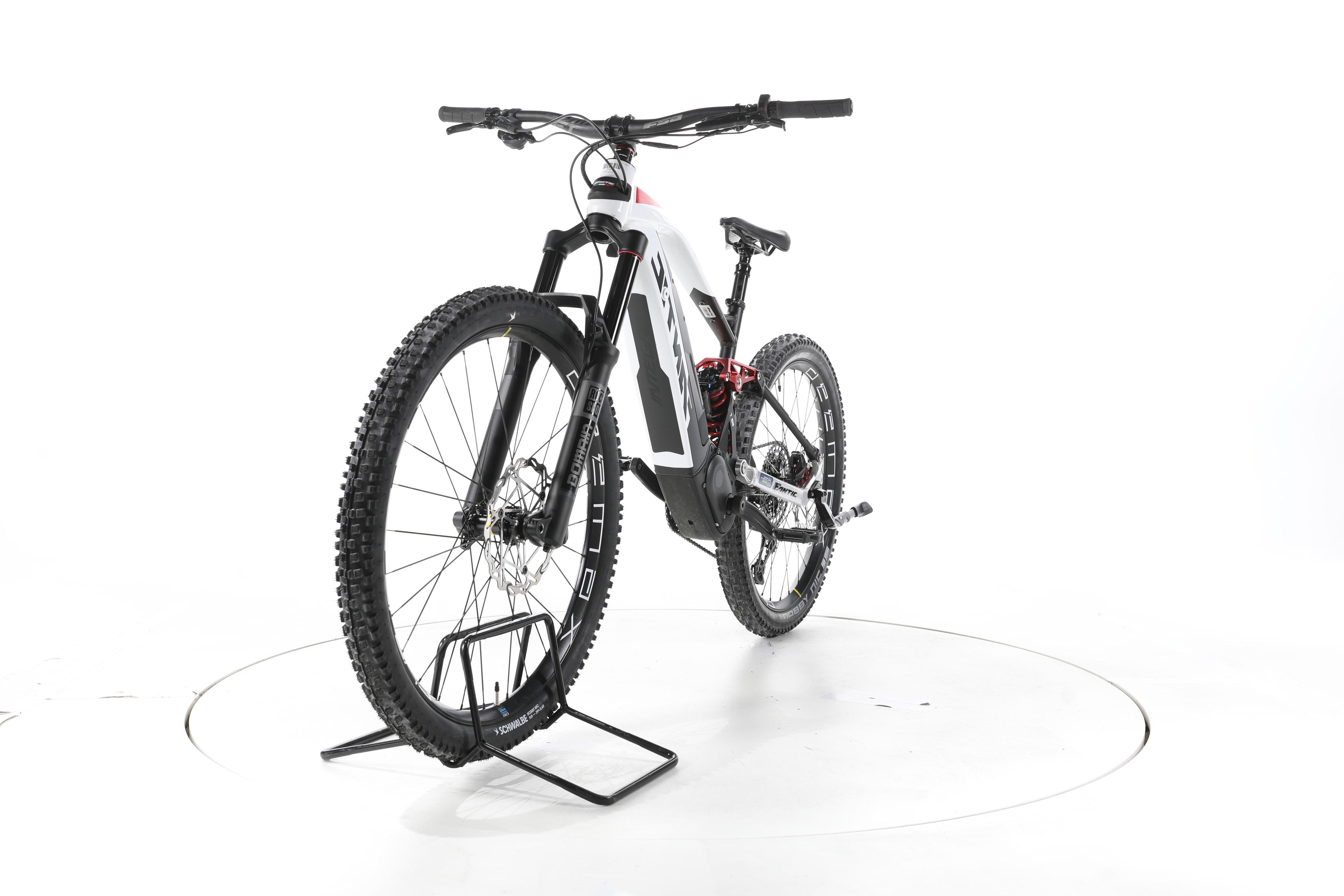 Fantic XEF 1.8 Sport Trekking E-Bike - Image 5