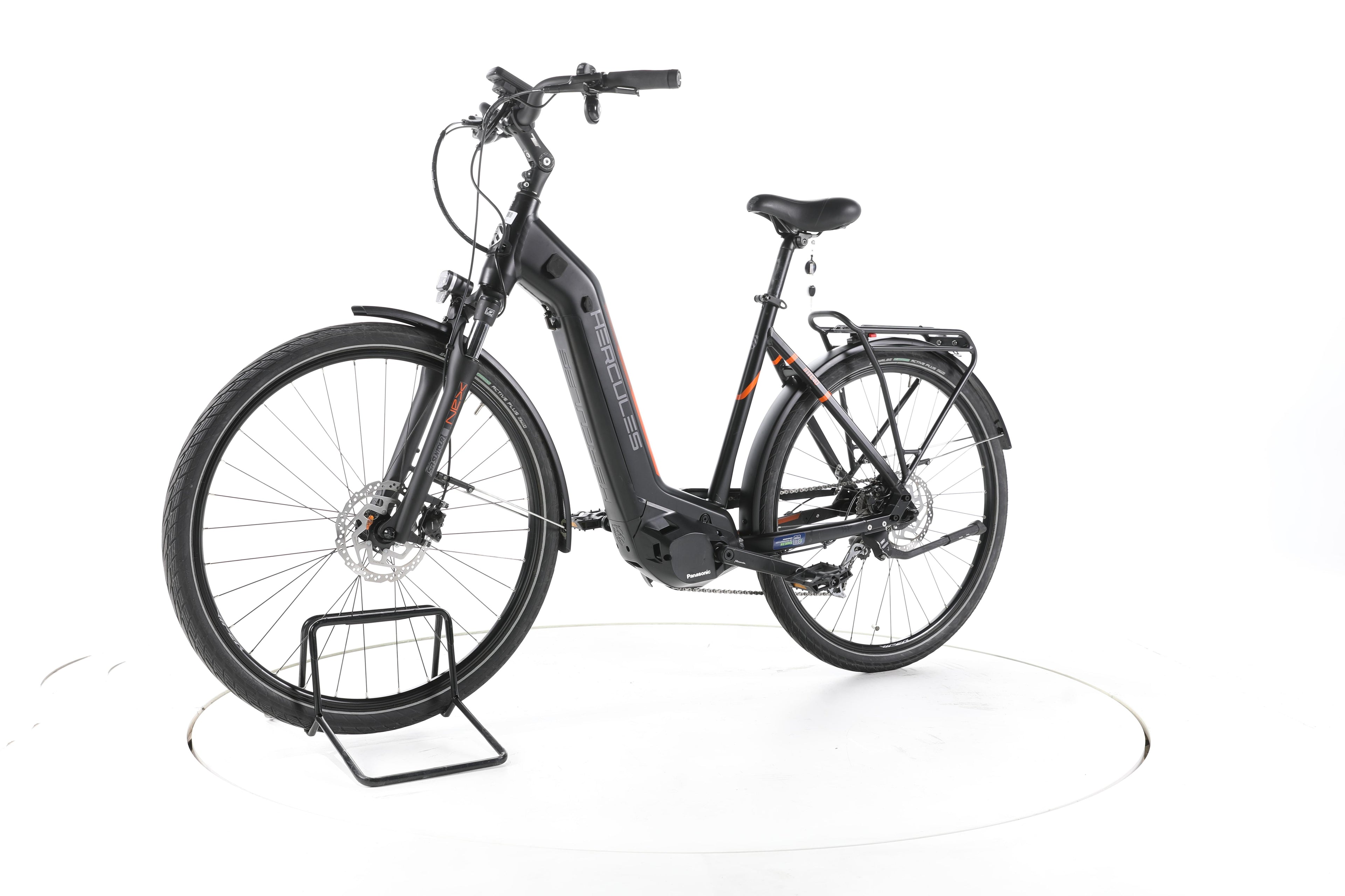 Hercules Intero Trekking E-Bike Tiefeinsteiger - Image 6