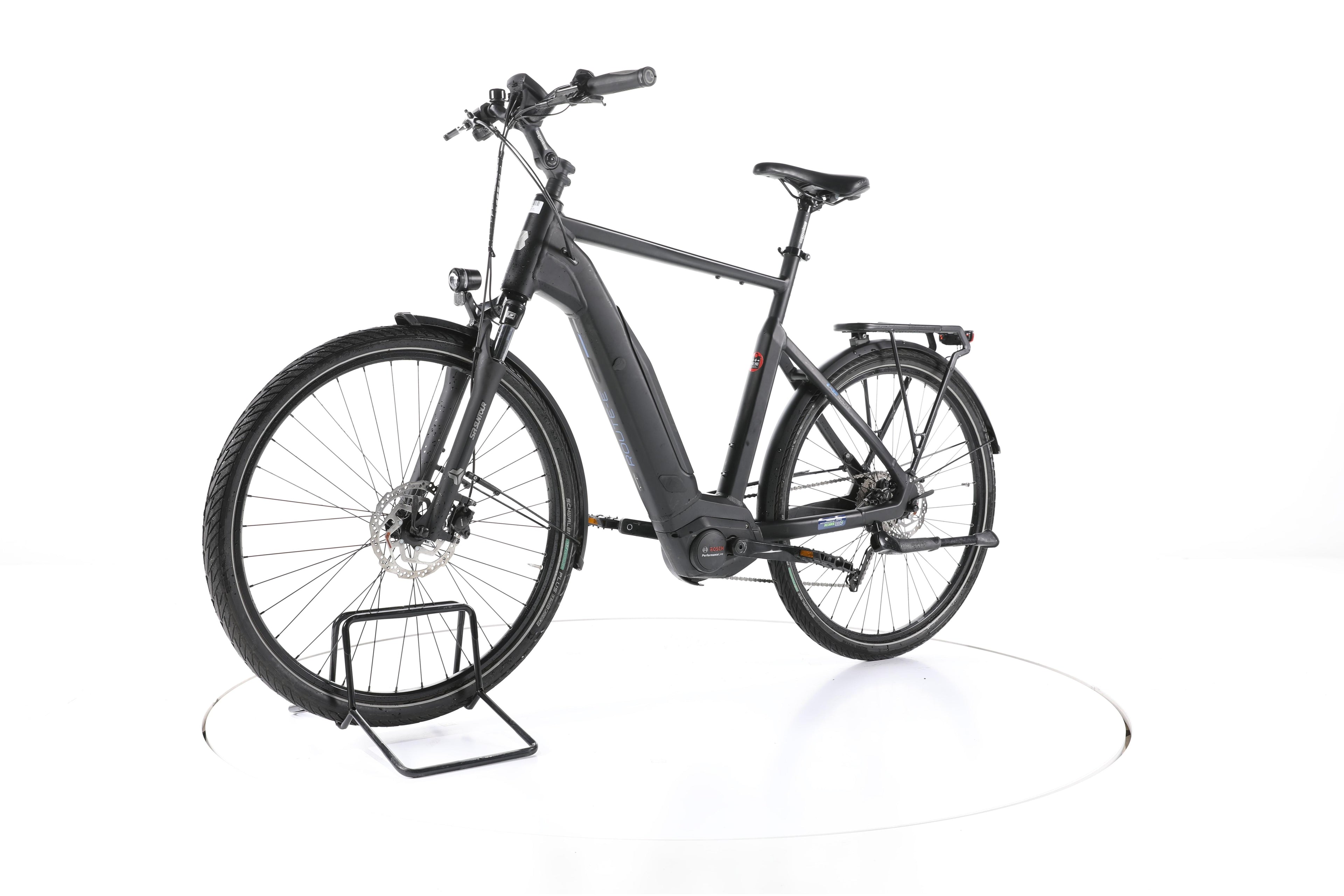 Carver Route E.430 Trekking E-Bike - Image 6