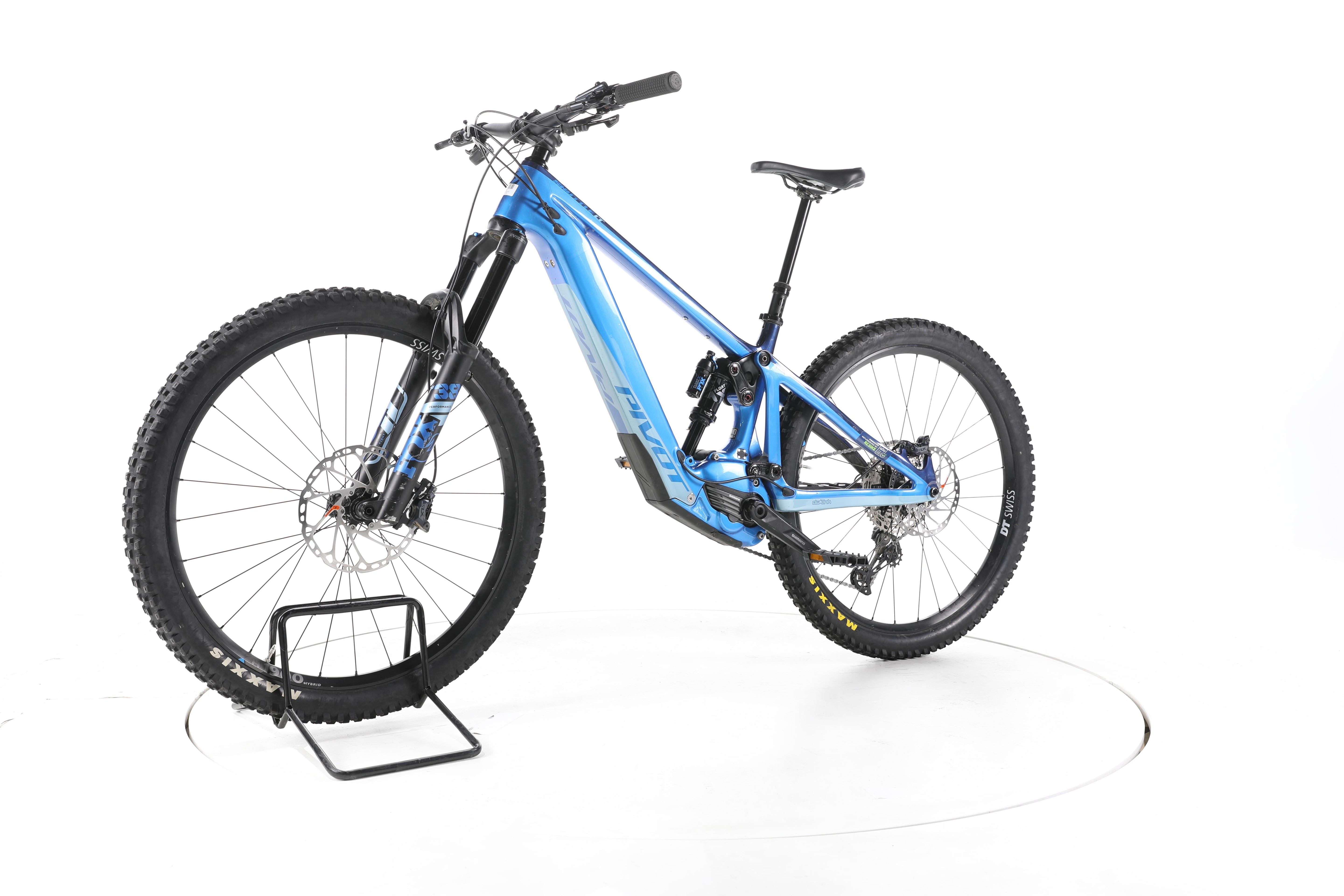 Pivot Cycles Shuttle LT E-Bike Fully Carbon - Image 6