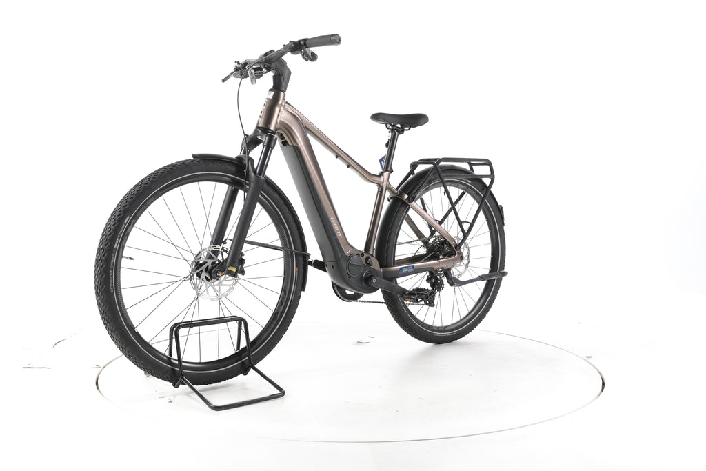 Giant Explore E+ Pro 1 Trekking E-Bike - Image 6