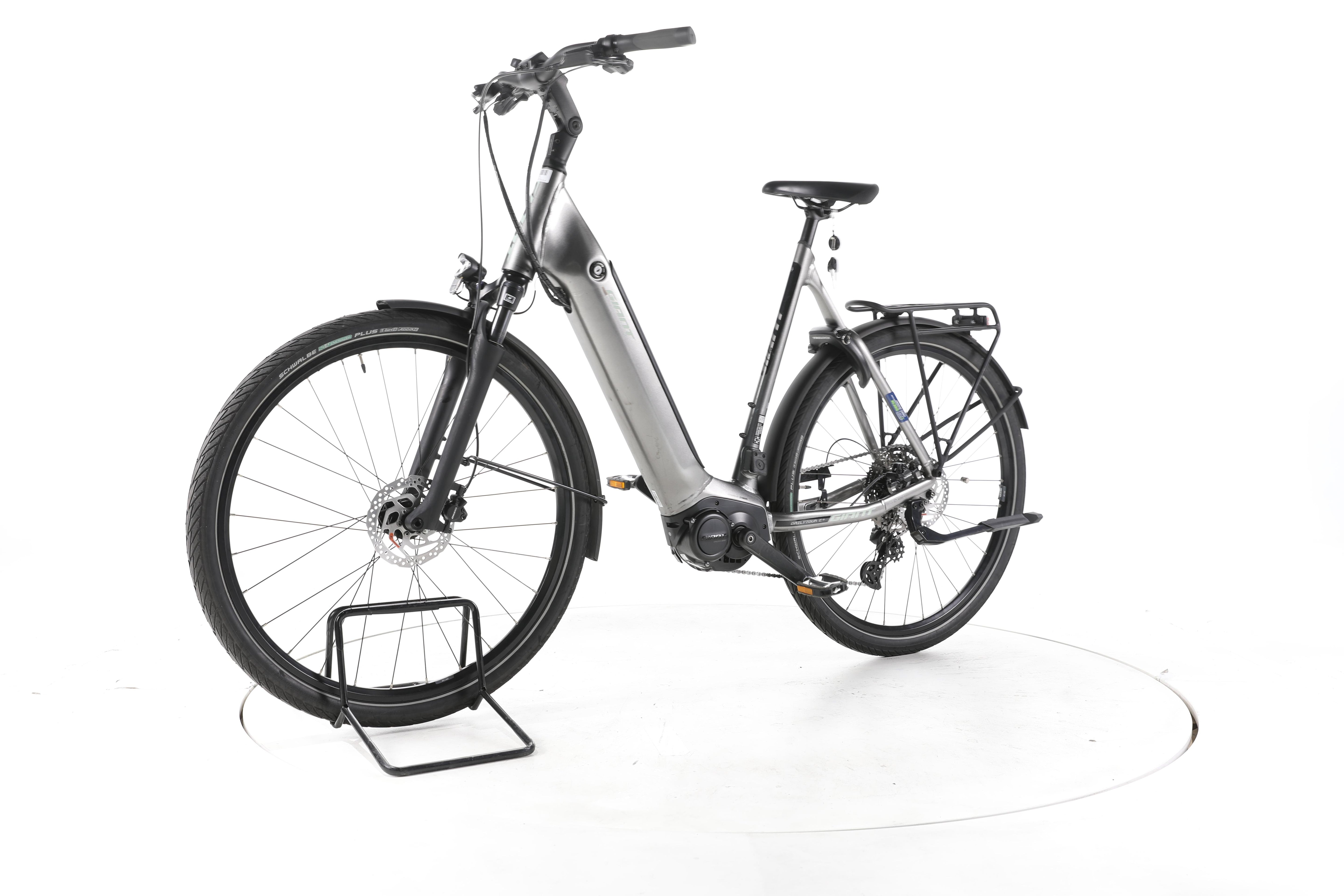 Giant DailyTour E+ 2 Trekking E-Bike Tiefeinsteiger - Image 6