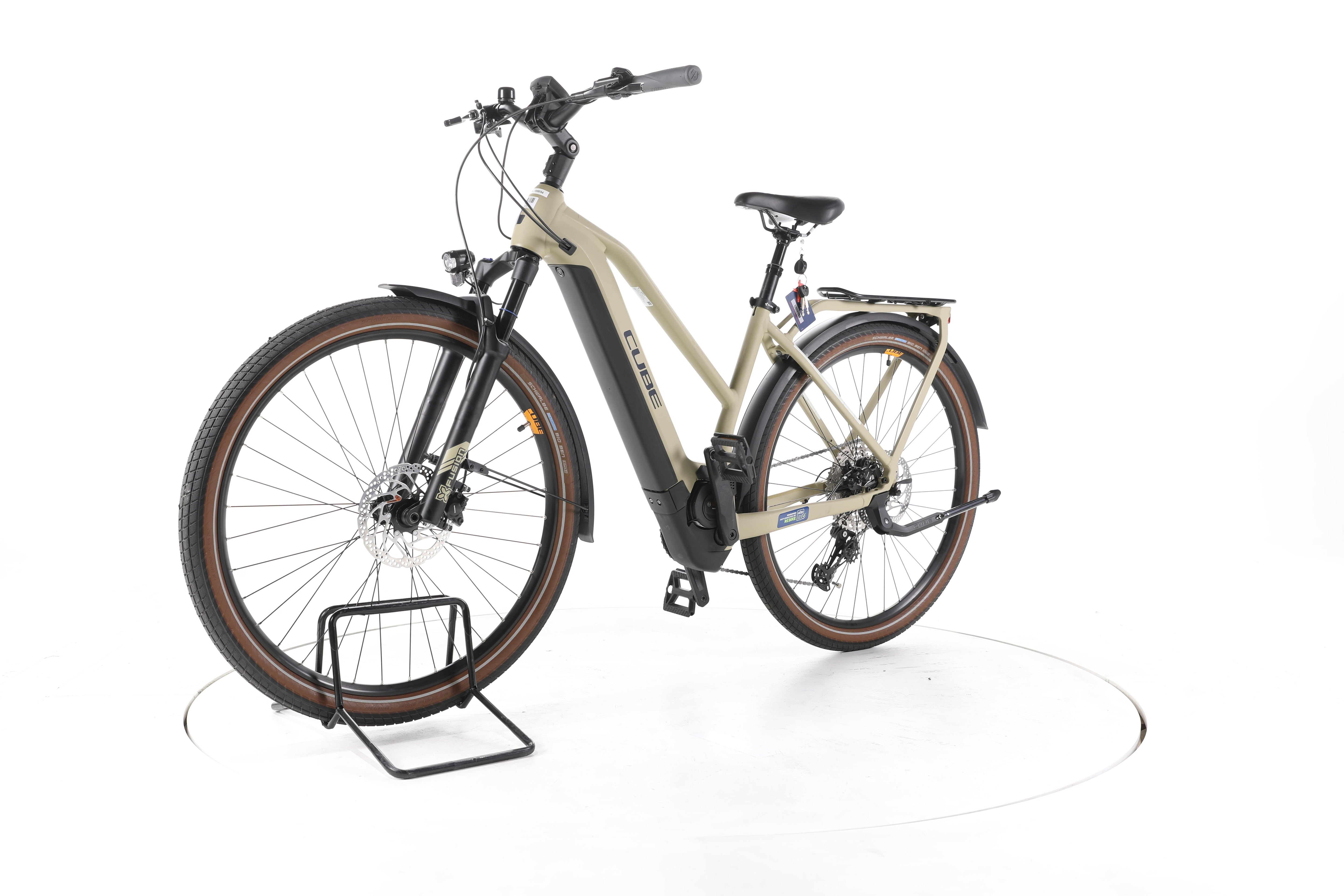 Cube Kathmandu Hybrid Pro Trekking E-Bike - Image 6