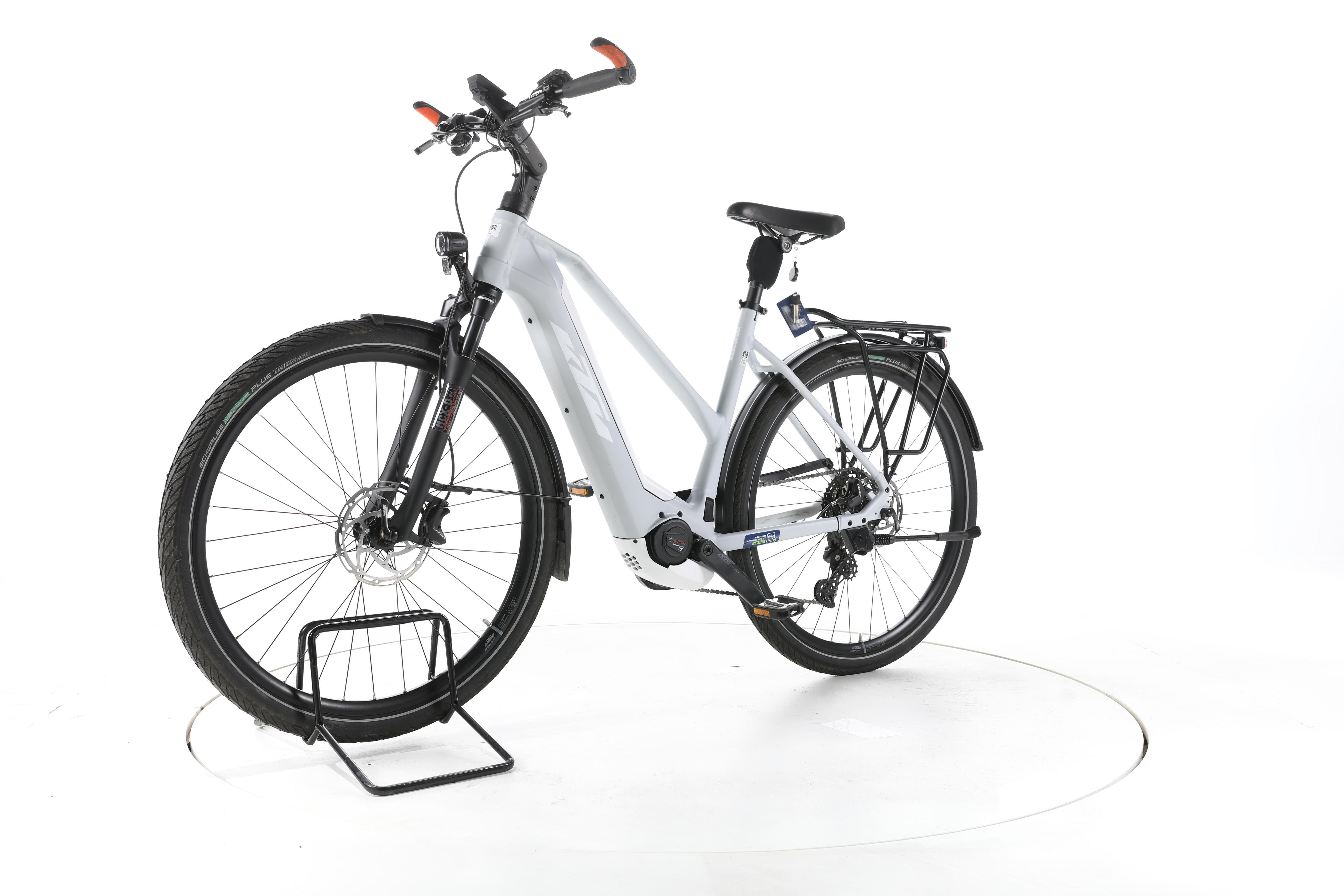 KTM Macina Style Pro Trekking E-Bike - Image 6