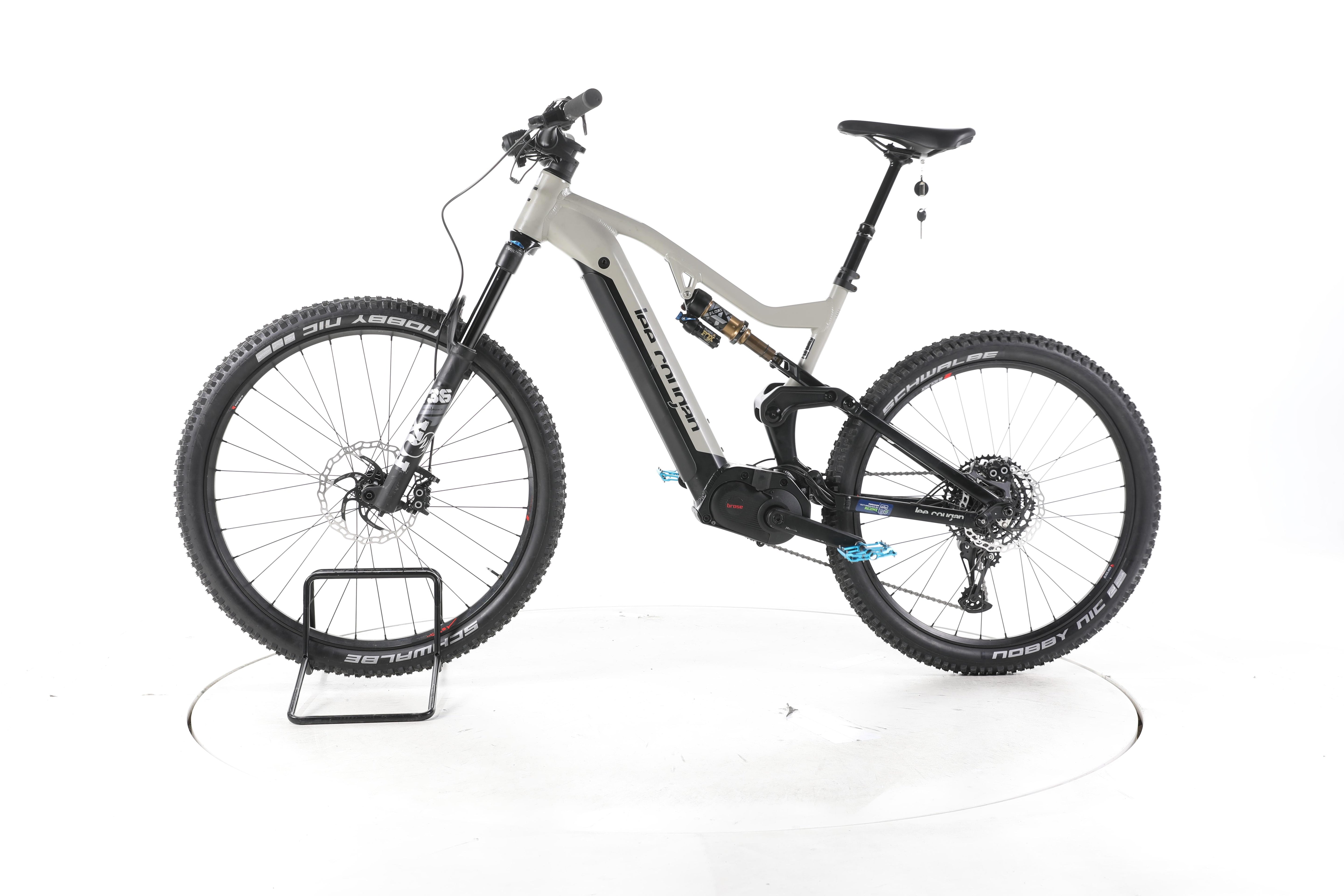 Lee Cougan E-Quest Team E-Bike Fully - Image 7