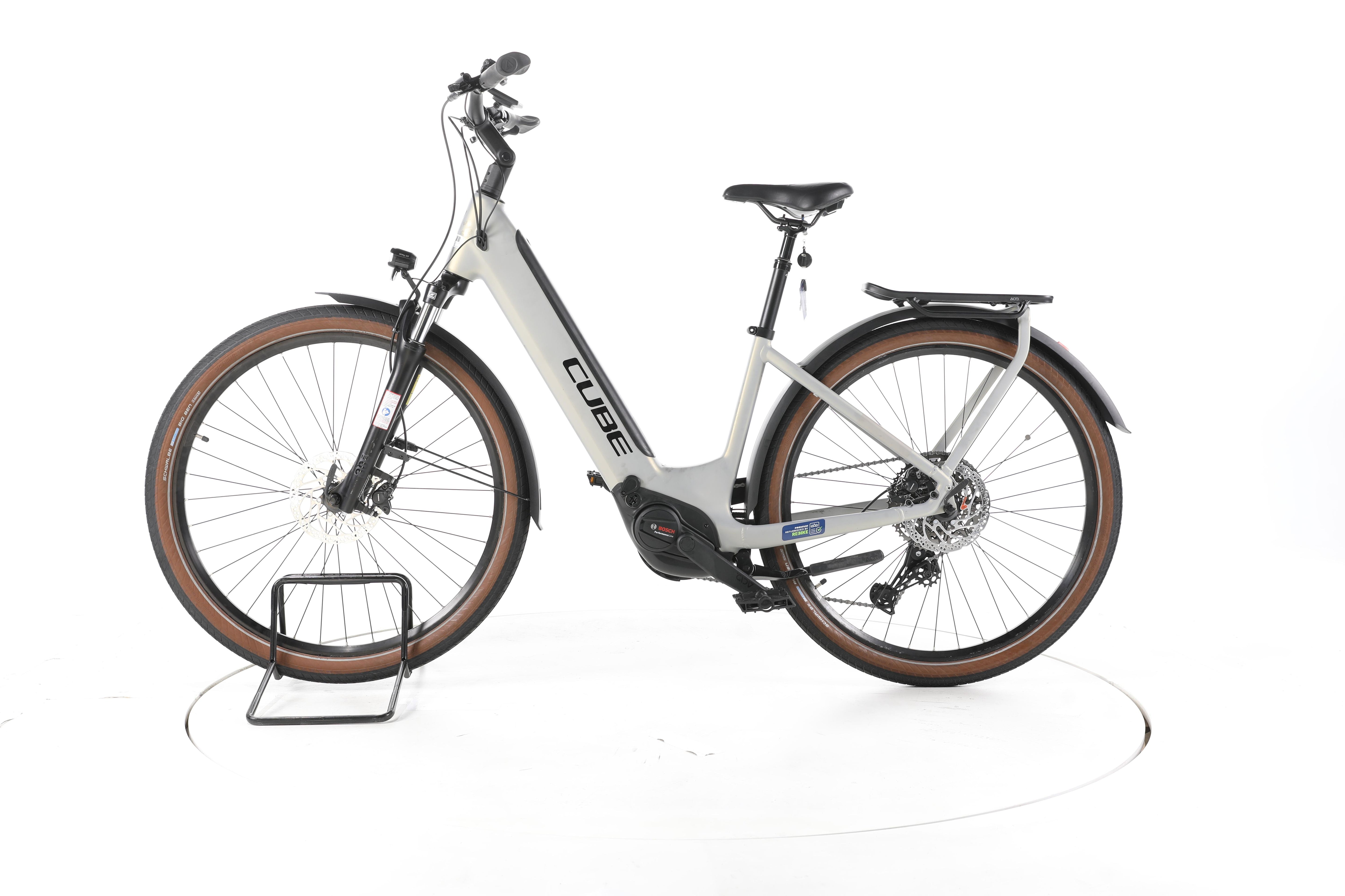 Cube Touring Hybrid Pro Trekking E-Bike Tiefeinsteiger 2024 - Image 7