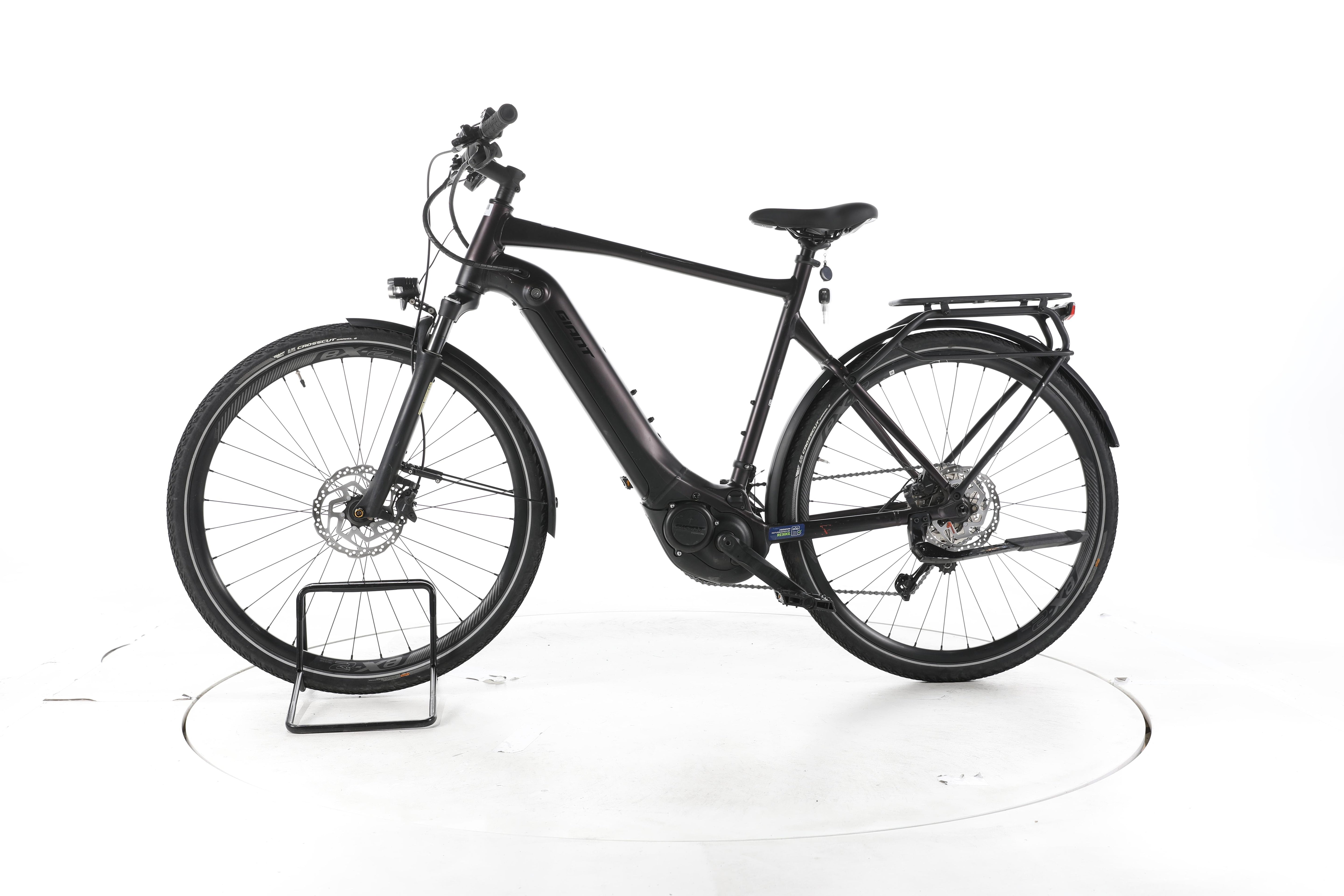 Giant Explore E+ Pro 1 Trekking E-Bike - Image 7