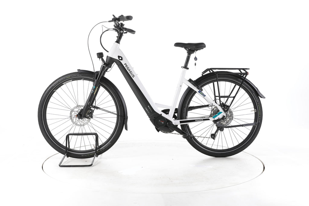 Pegasus Premio EVO Lite Trekking E-Bike Tiefeinsteiger - Image 7